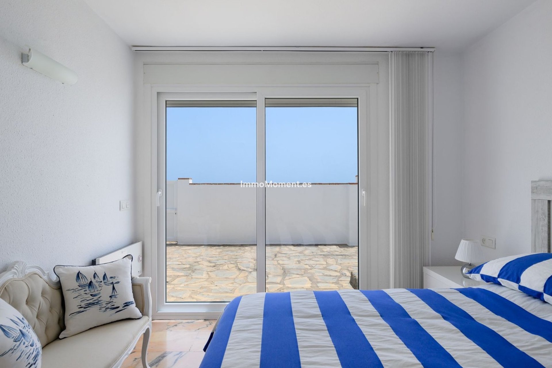 Resale - Detached villa - Estepona - Estepona Centro