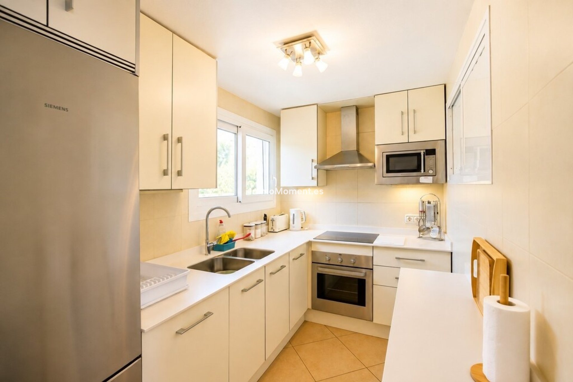 Resale - Detached villa - Estepona - Estepona Centro