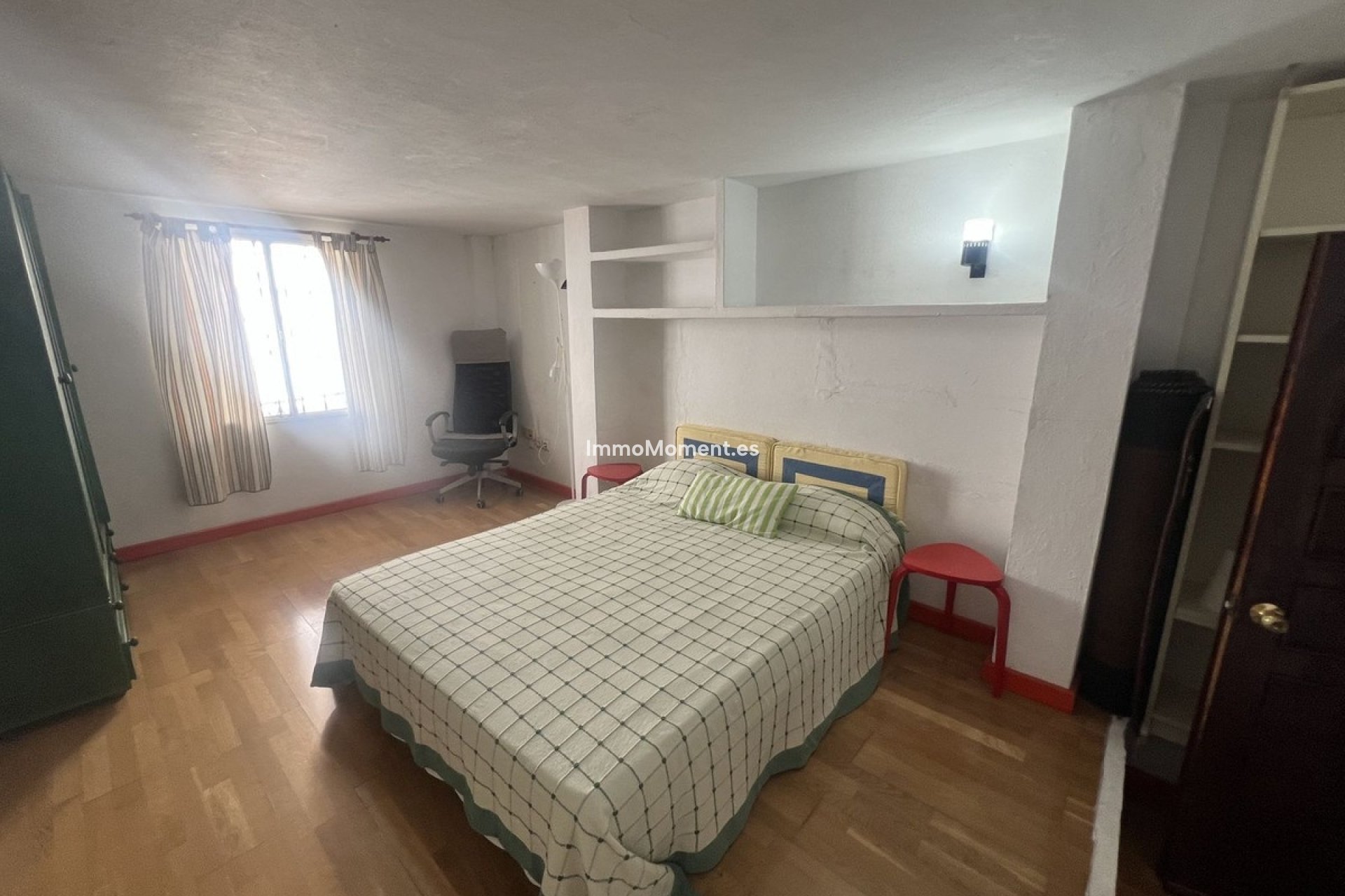 Resale - Detached villa - Estepona - Estepona Centro