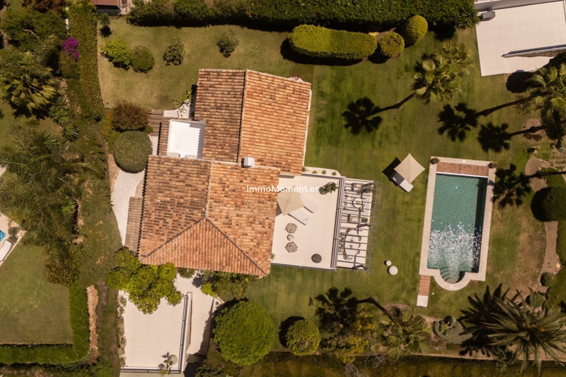 Resale - Detached villa - Estepona - Estepona Centro