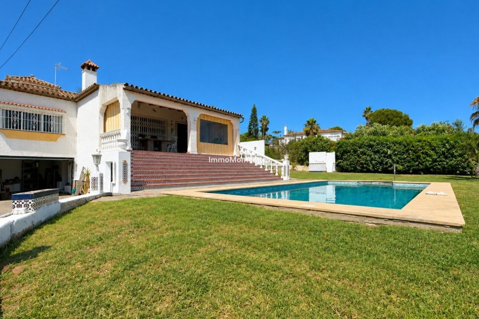Resale - Detached villa - Estepona - Estepona Centro