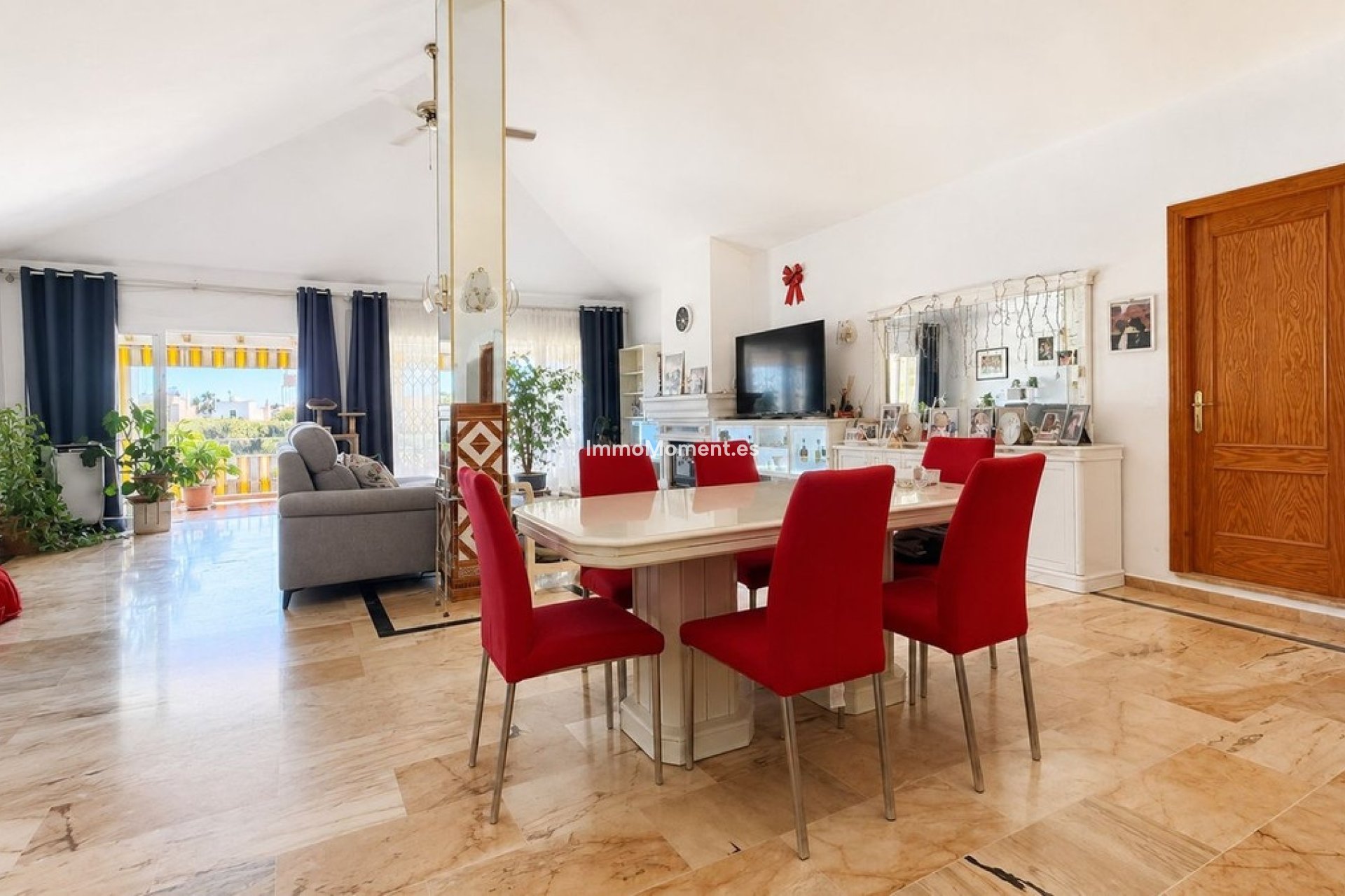 Resale - Detached villa - Estepona - Estepona Centro