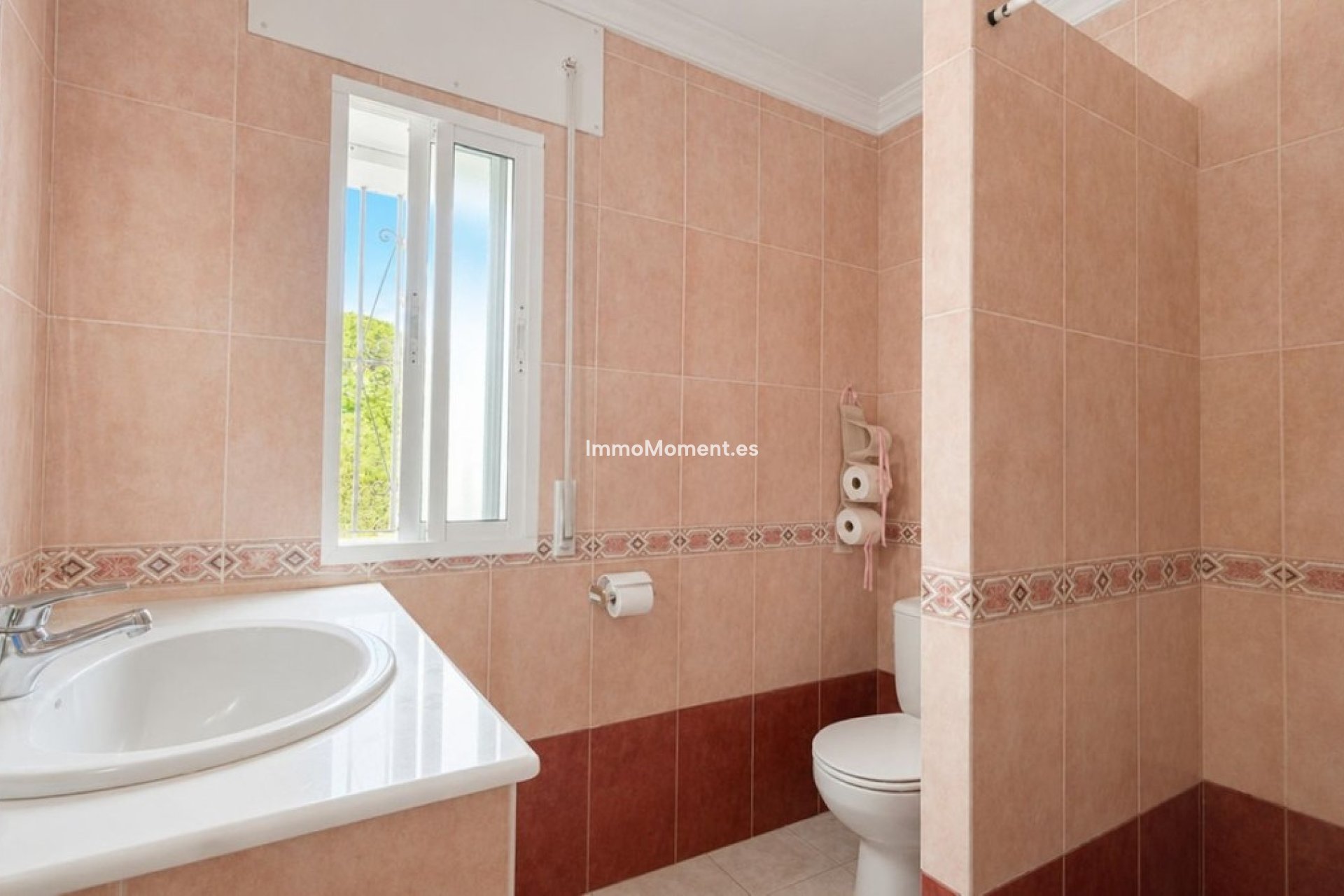 Resale - Detached villa - Estepona - Estepona Centro