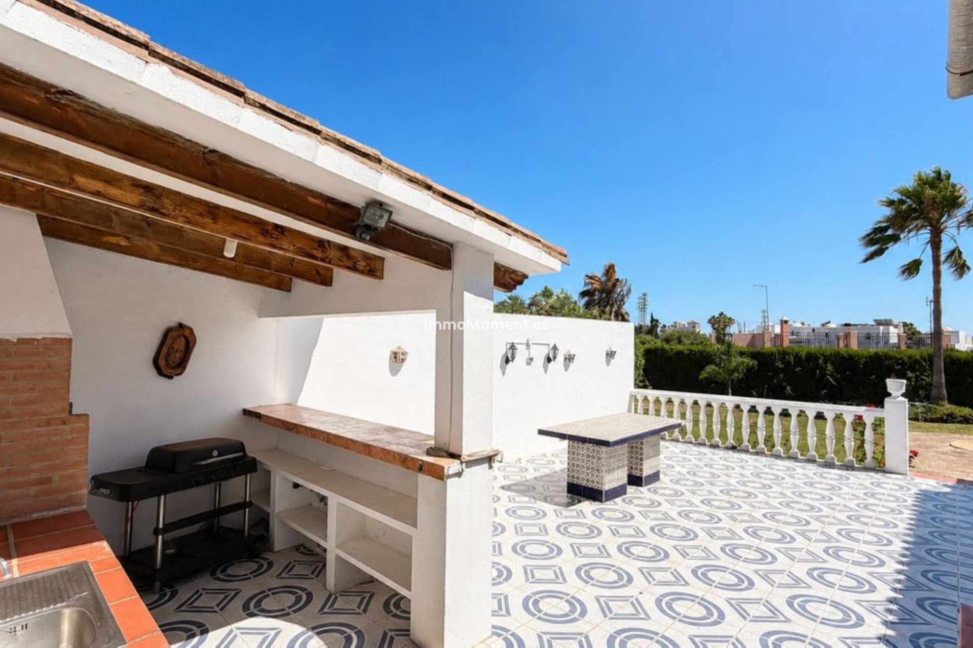 Resale - Detached villa - Estepona - Estepona Centro