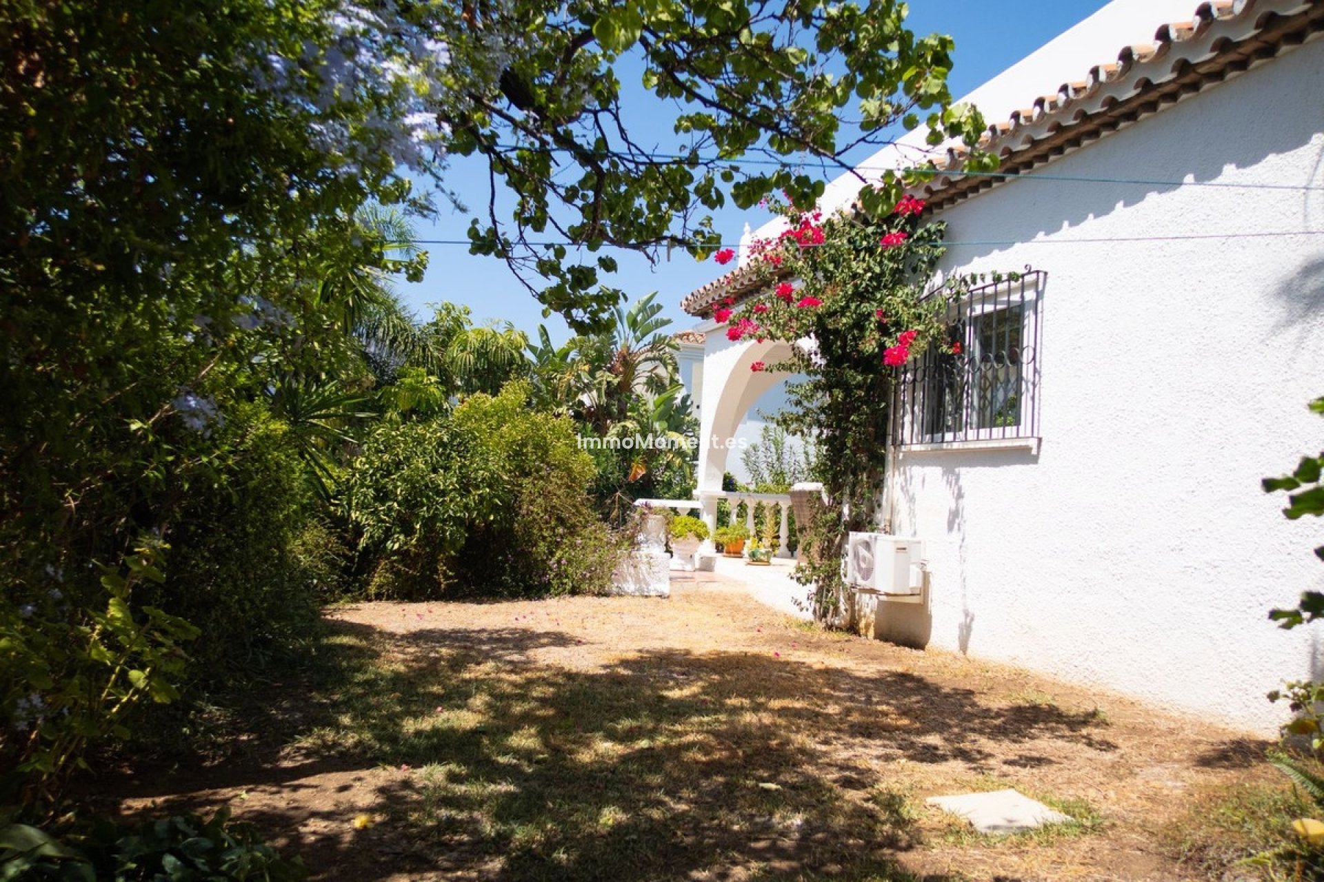 Resale - Detached villa - Estepona - Estepona Centro