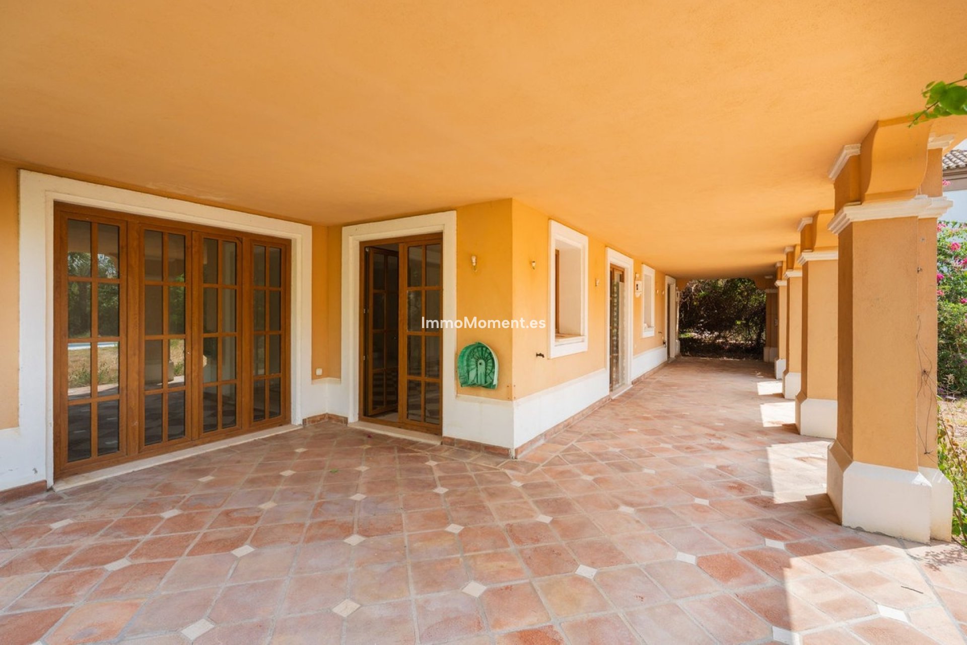 Resale - Detached villa - Estepona - Estepona Centro