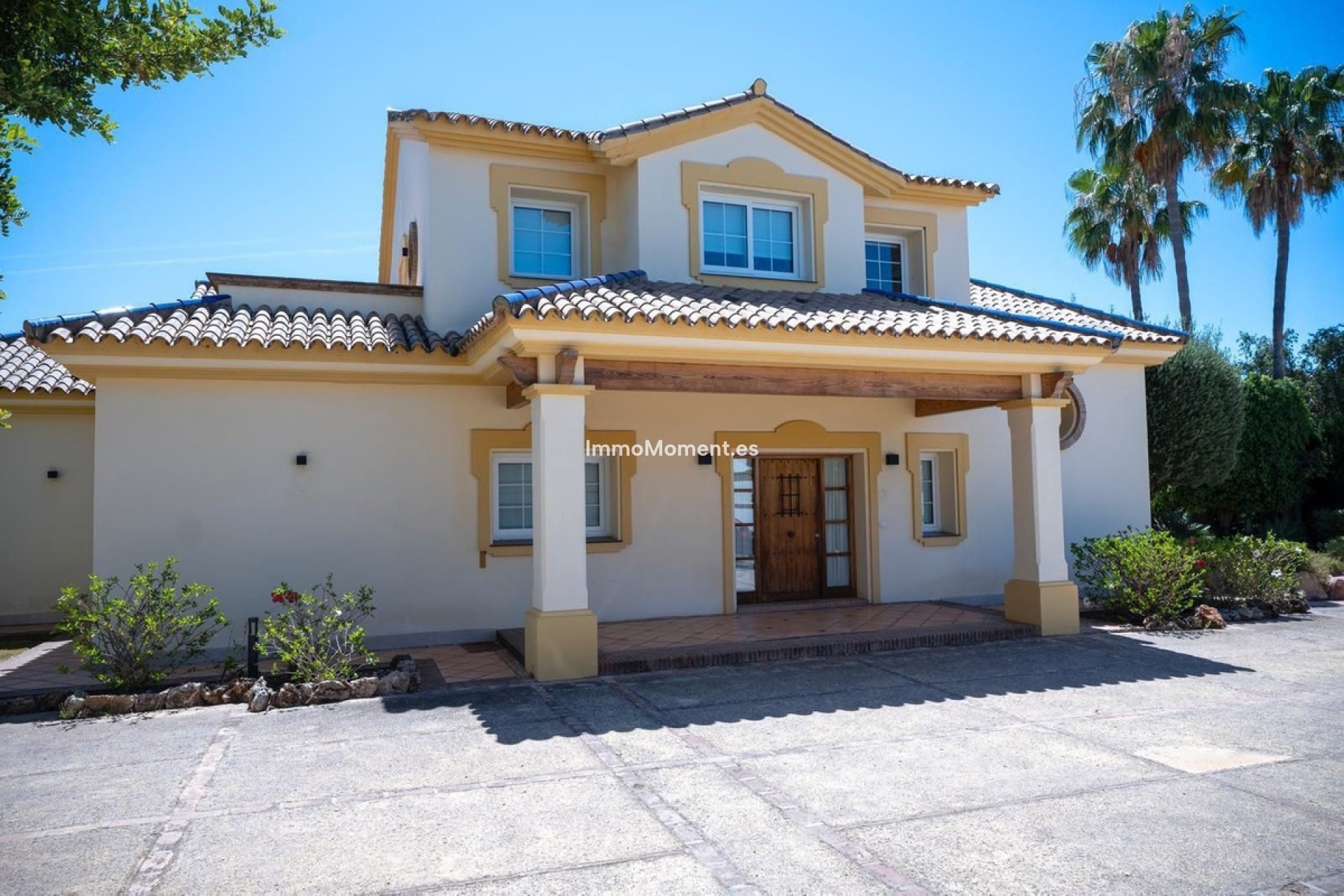 Resale - Detached villa - Estepona - Estepona Centro