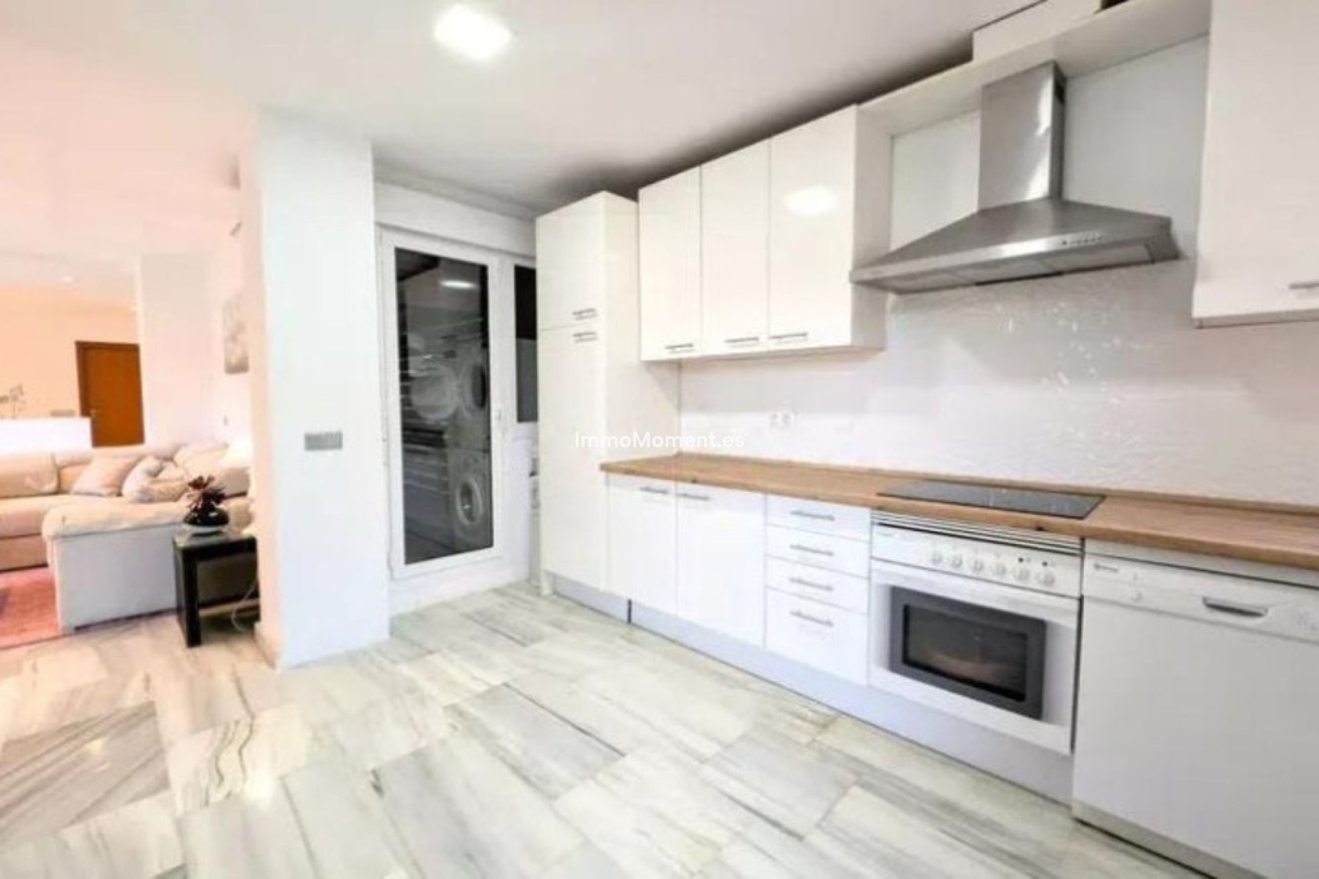 Resale - Detached villa - Estepona - Estepona Centro