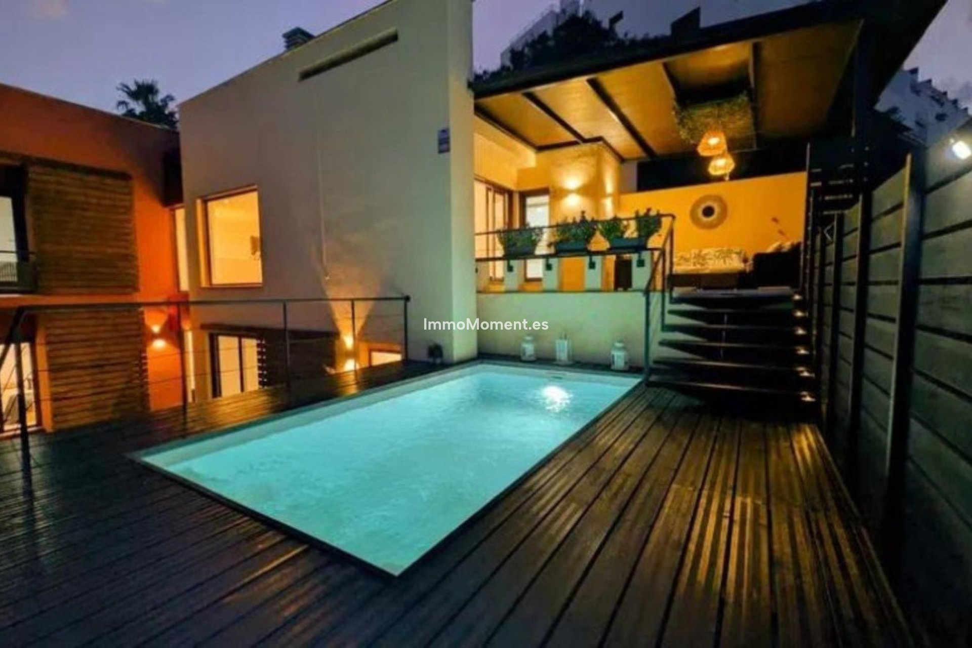 Resale - Detached villa - Estepona - Estepona Centro