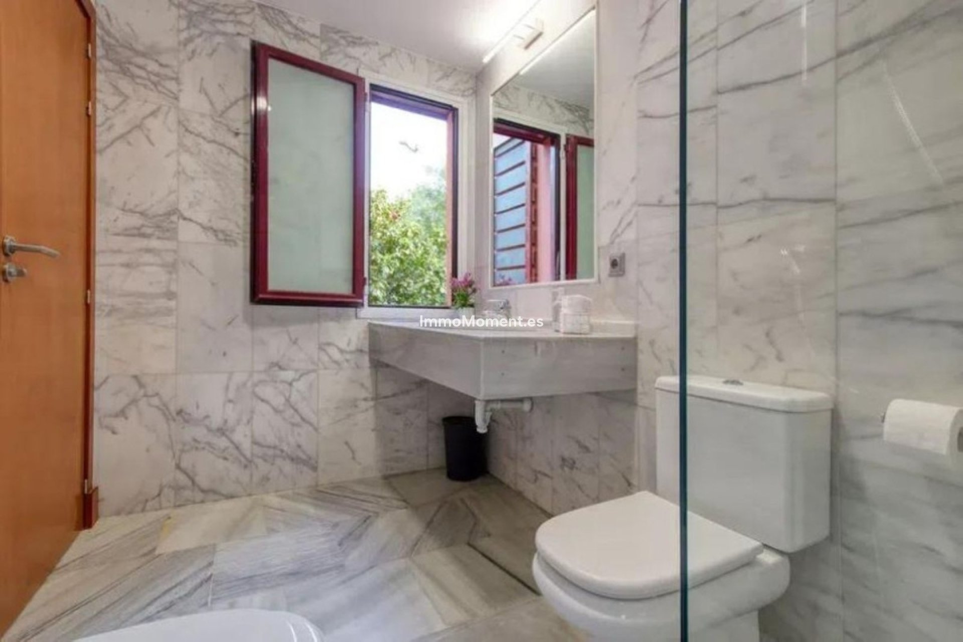 Resale - Detached villa - Estepona - Estepona Centro
