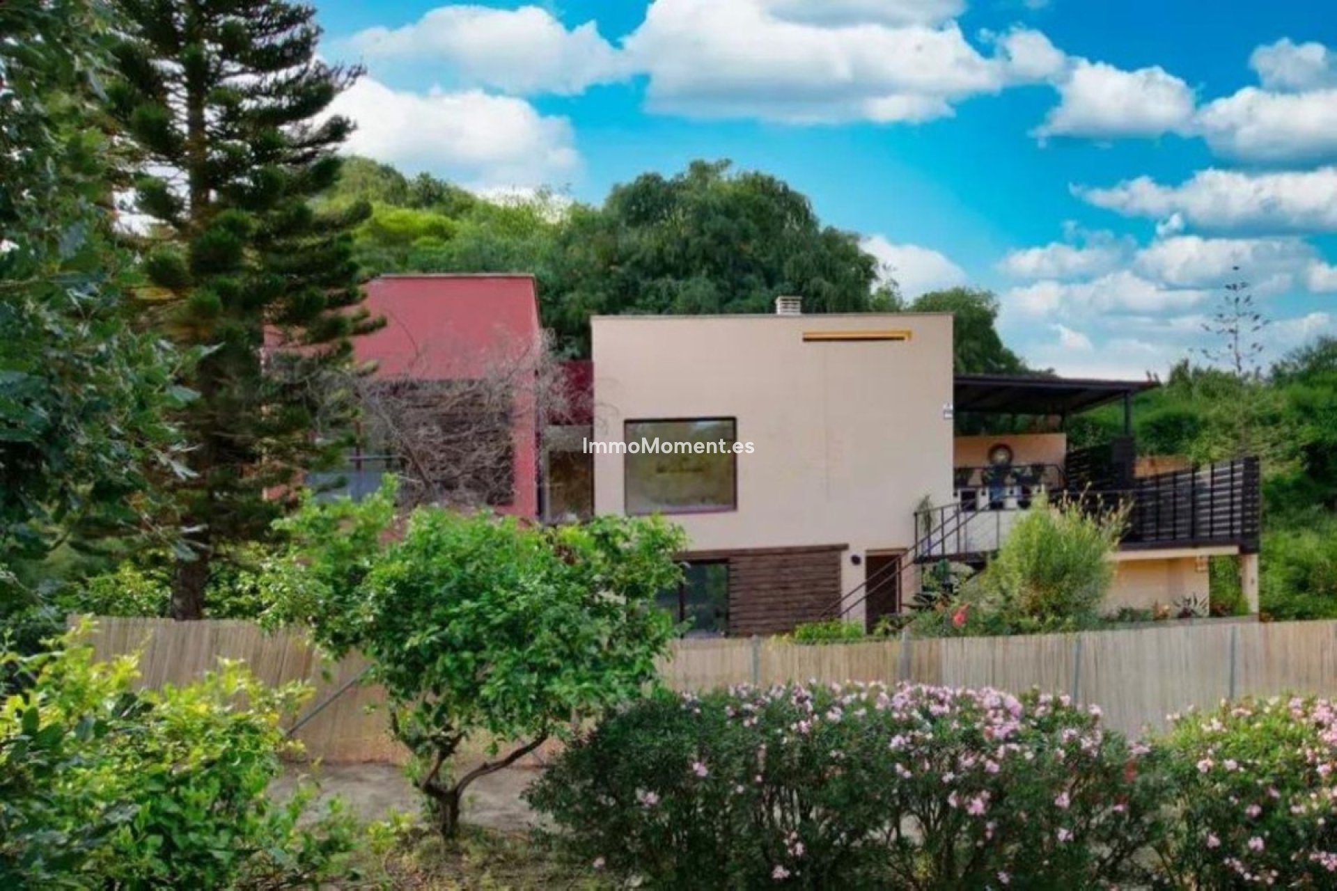 Resale - Detached villa - Estepona - Estepona Centro