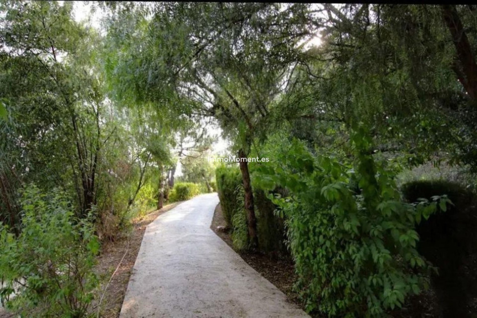 Resale - Detached villa - Estepona - Estepona Centro