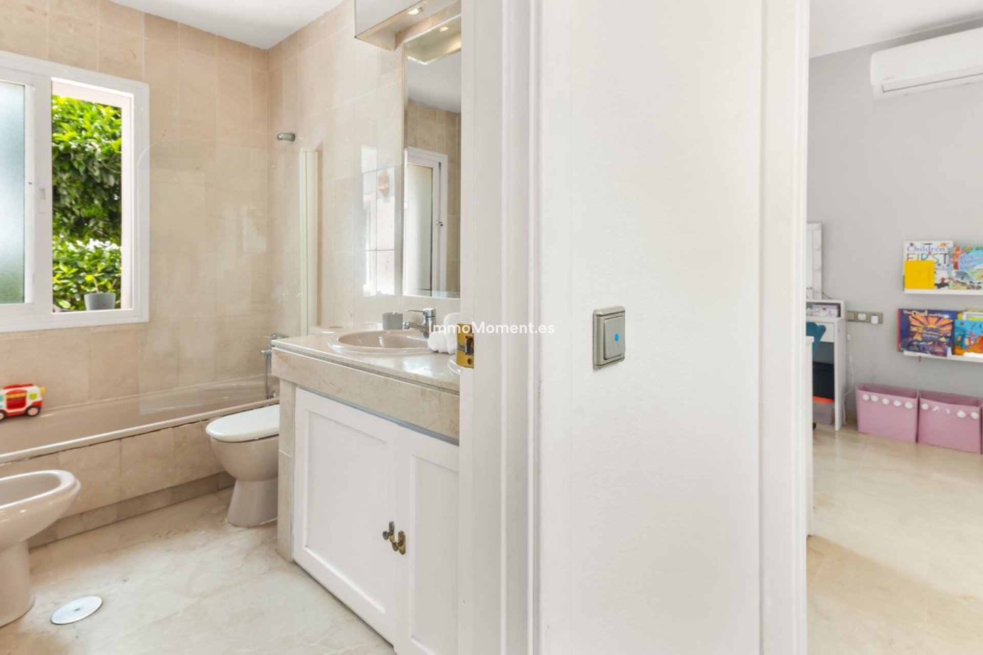 Resale - Detached villa - Estepona - Estepona Centro