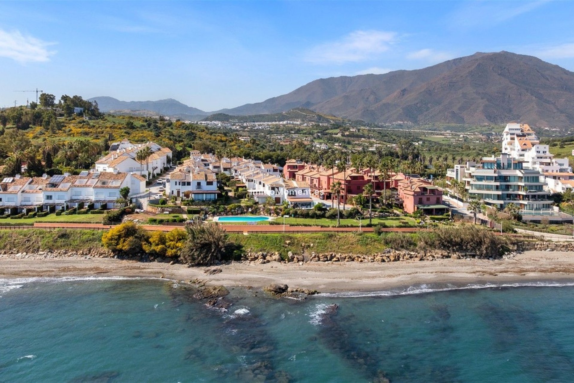 Resale - Detached villa - Estepona - Estepona Centro