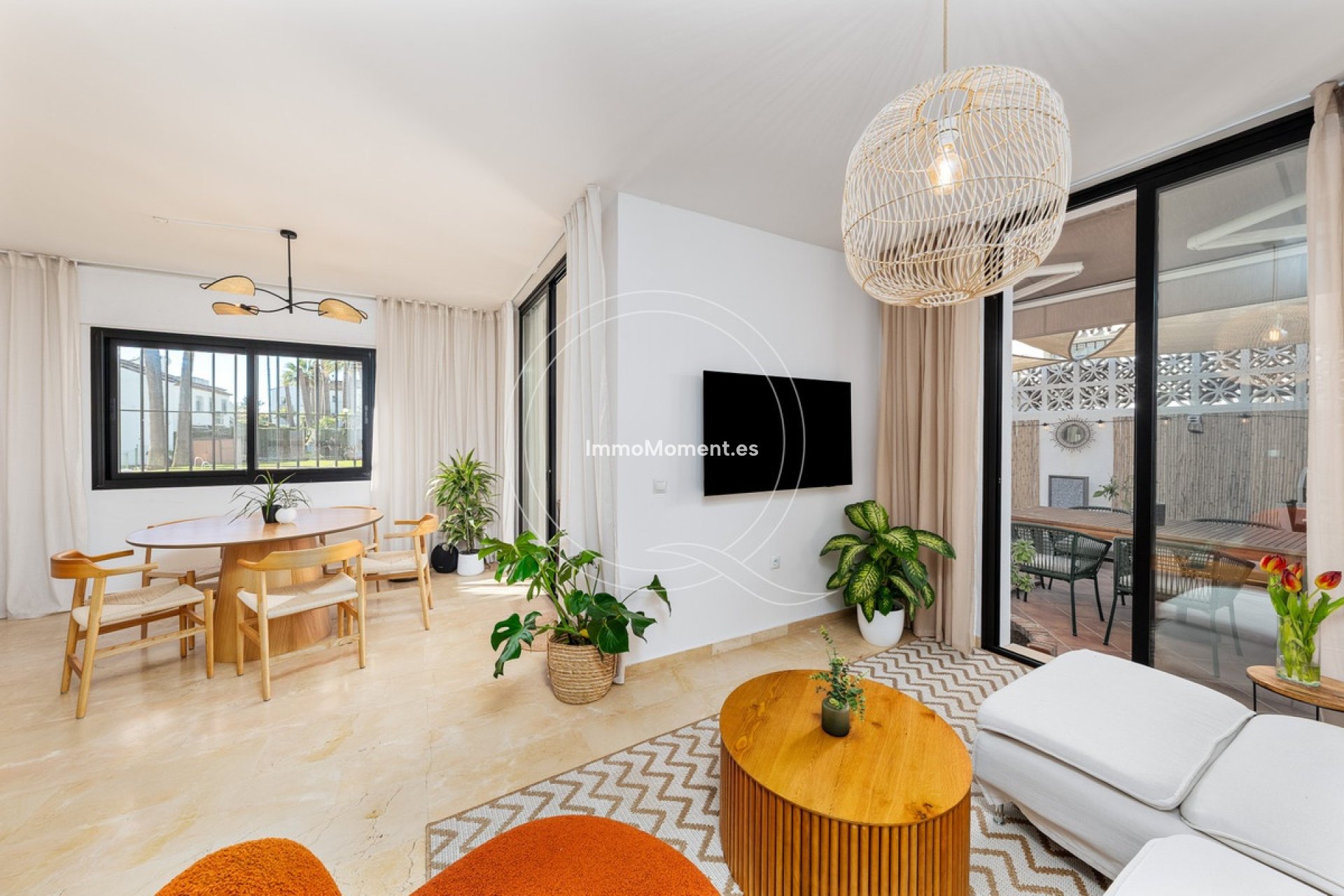 Resale - Detached villa - Estepona - Estepona Centro