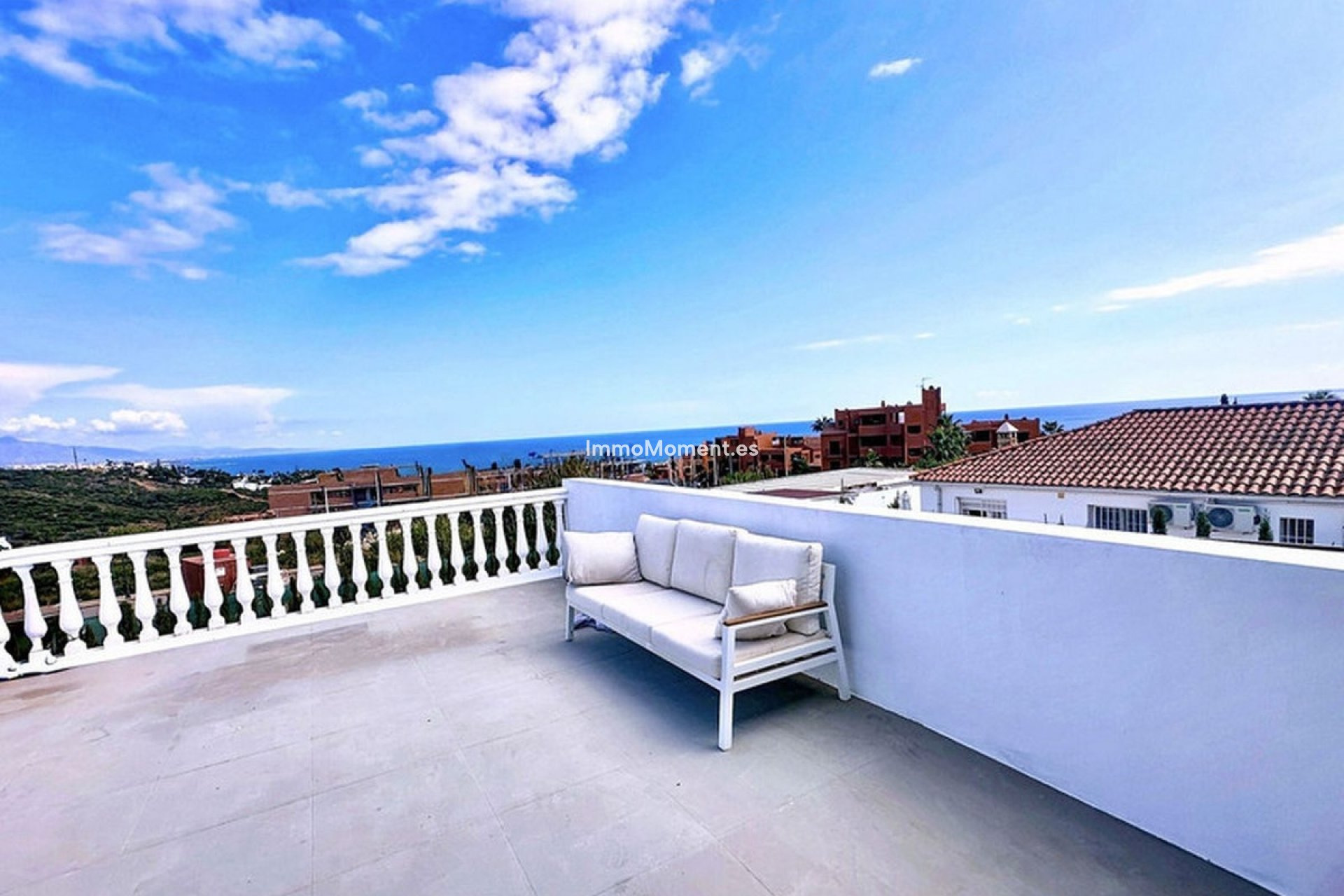 Resale - Detached villa - Estepona - Estepona Centro