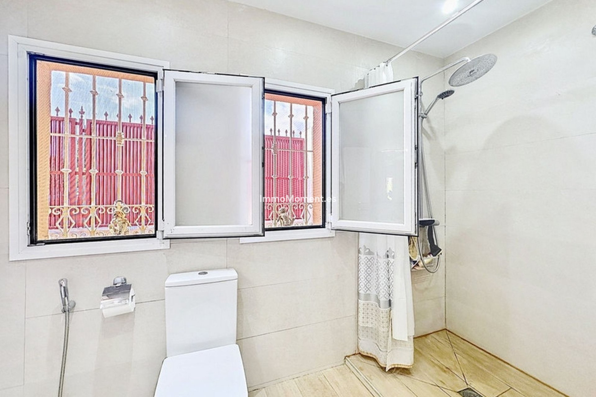 Resale - Detached villa - Estepona - Estepona Centro