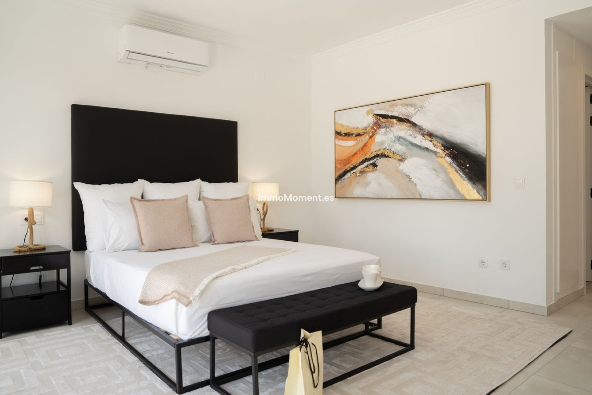 Resale - Detached villa - Estepona - Estepona Centro