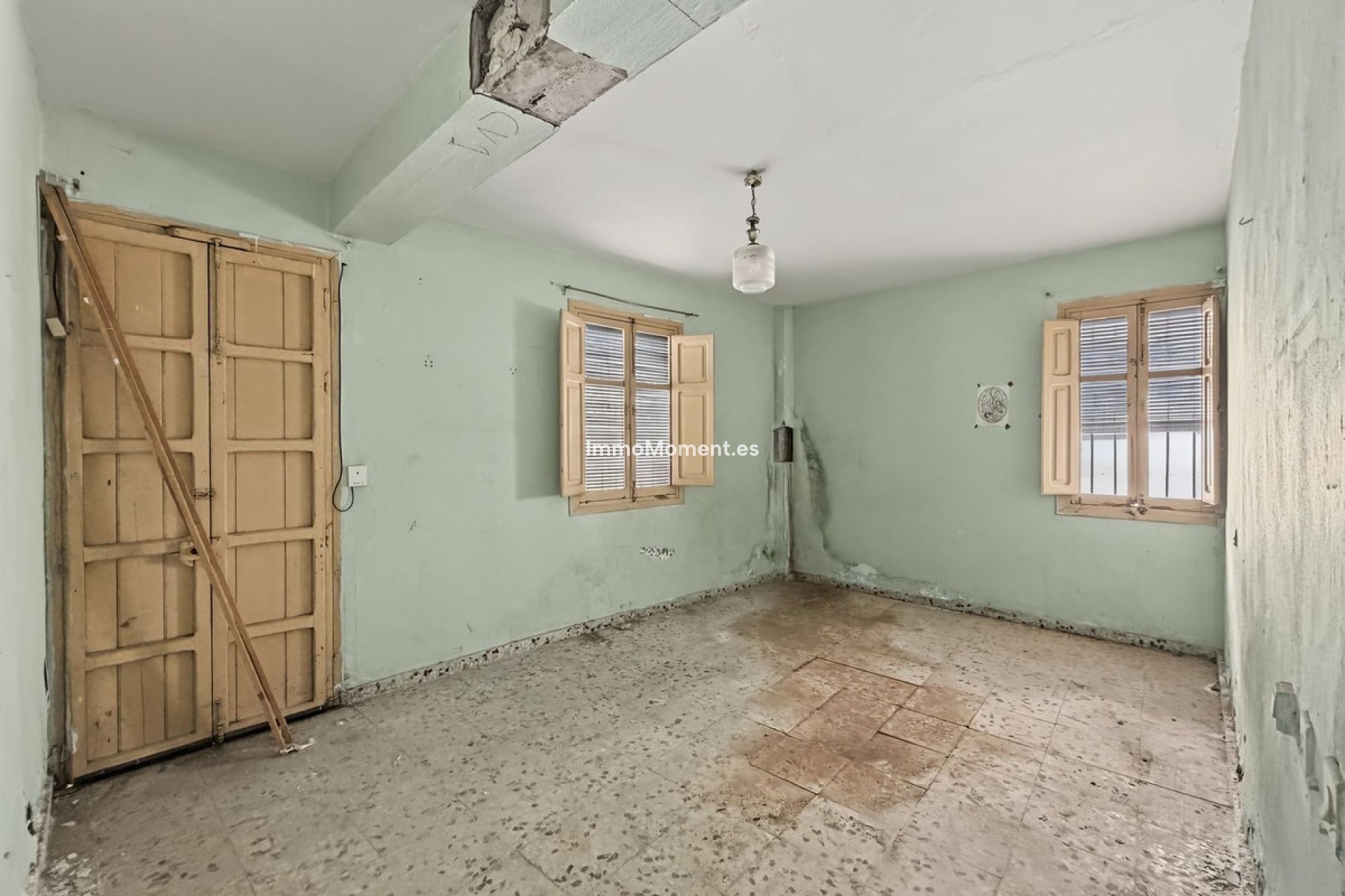 Resale - Detached villa - Estepona - Estepona Centro