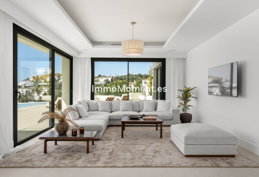 Resale - Detached villa - Estepona - Estepona Centro