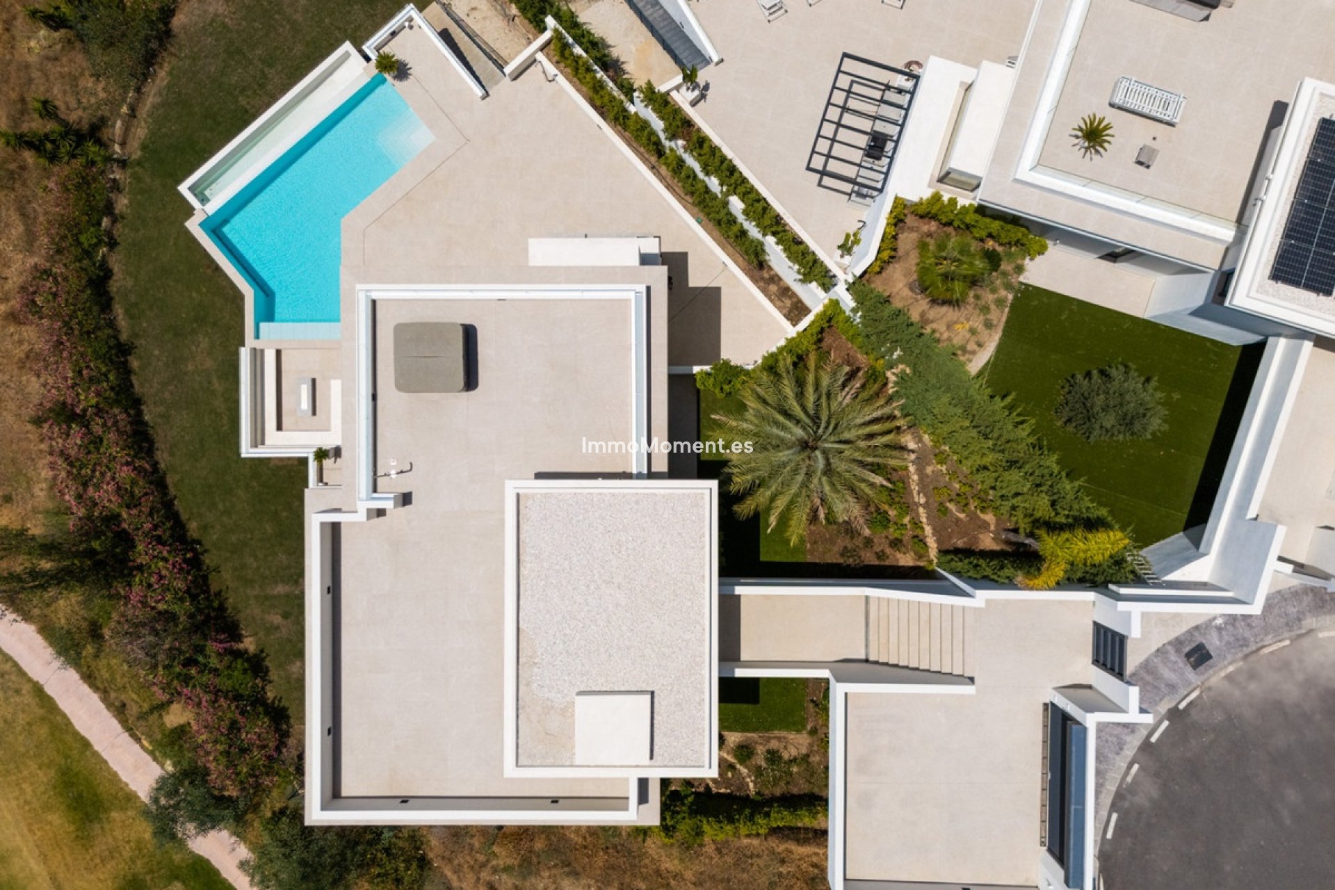 Resale - Detached villa - Estepona - Estepona Centro