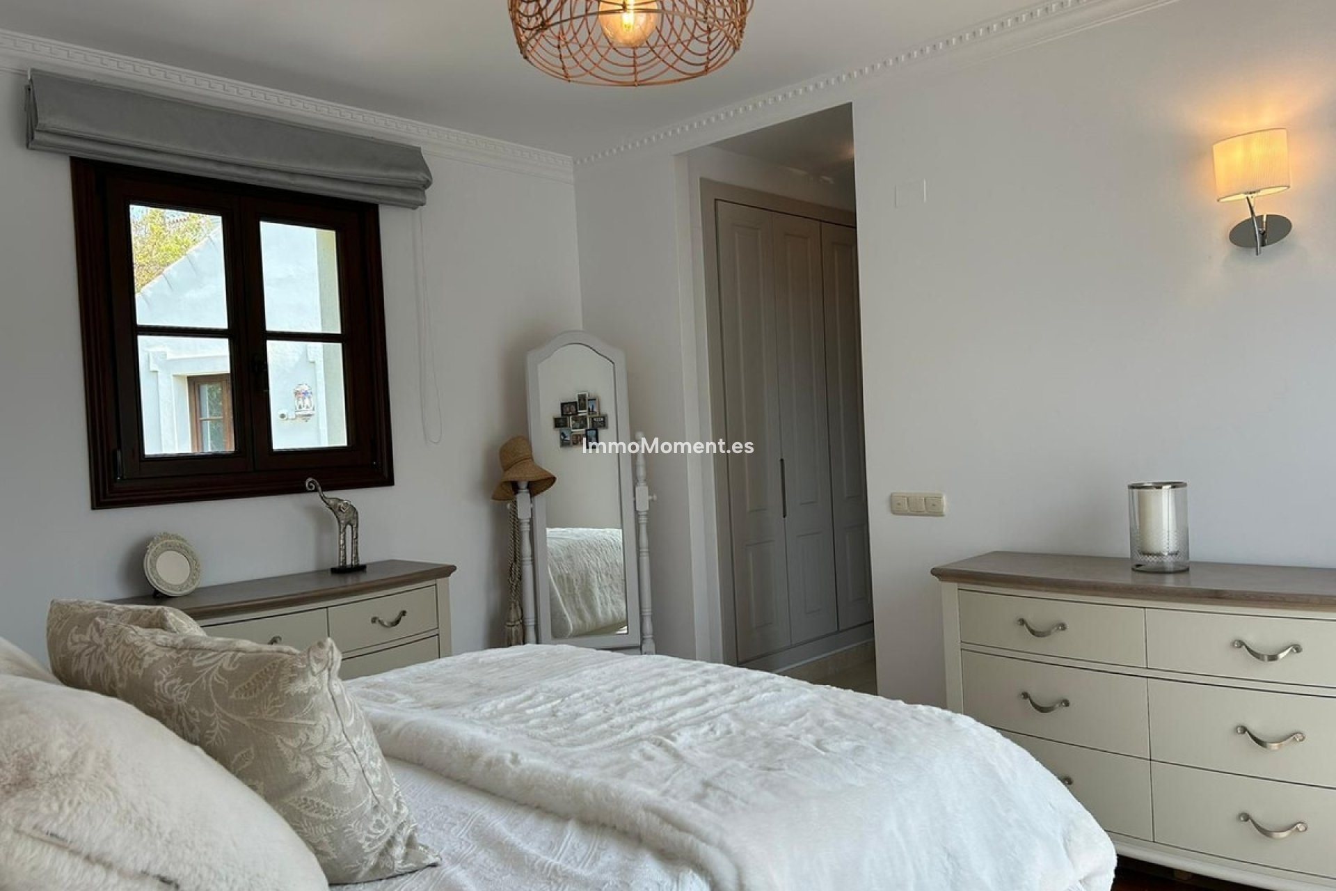 Resale - Detached villa - Estepona - Estepona Centro