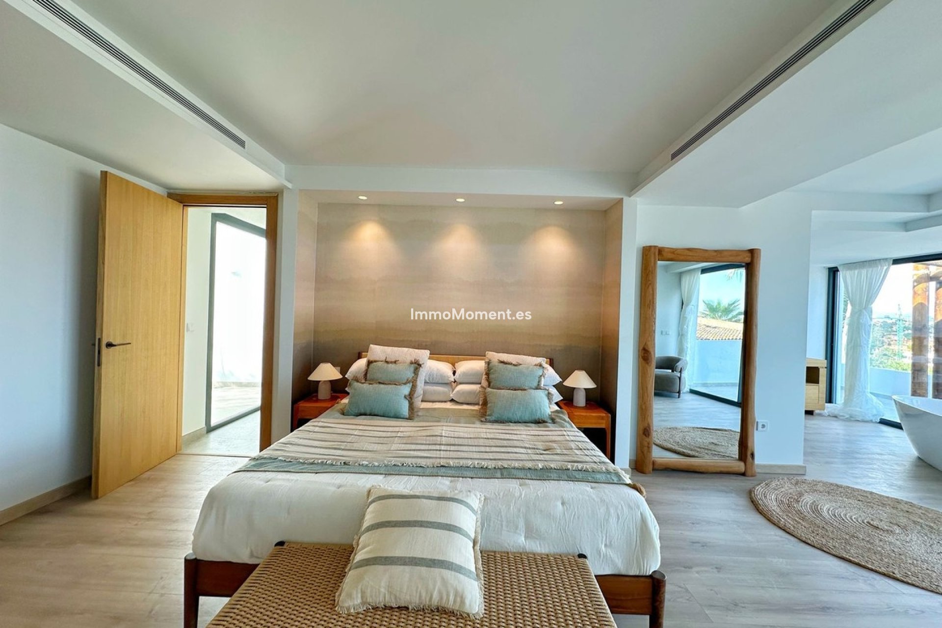 Resale - Detached villa - Estepona - Estepona Centro