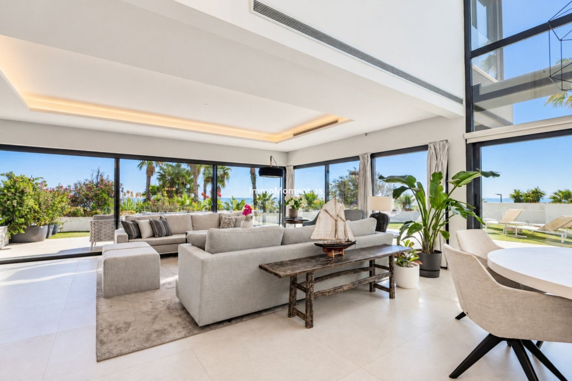 Resale - Detached villa - Estepona - Estepona Centro