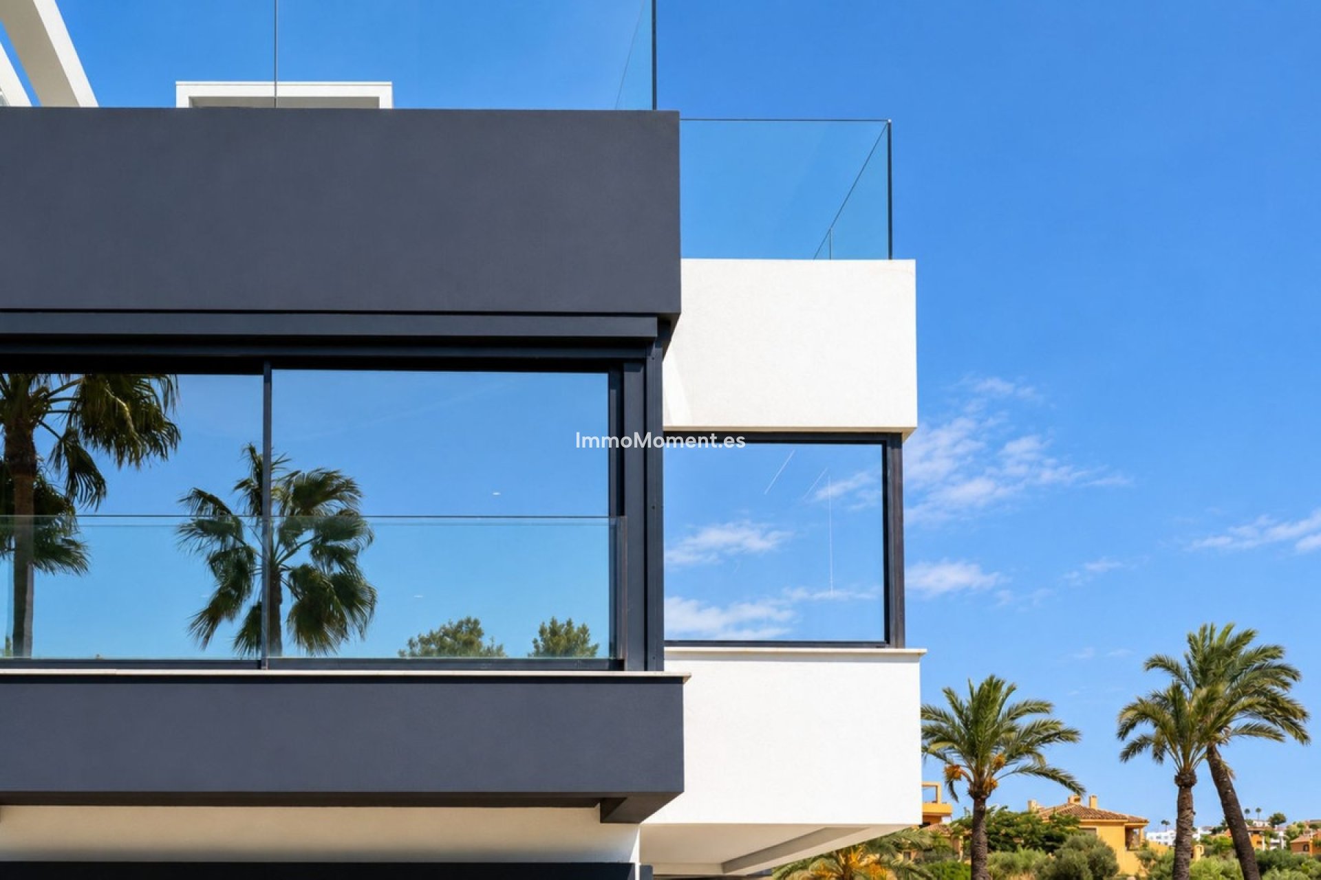 Resale - Detached villa - Estepona - Estepona Centro