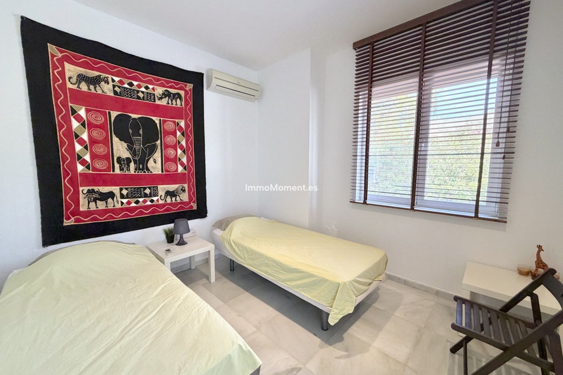 Resale - Detached villa - Estepona - Estepona Centro