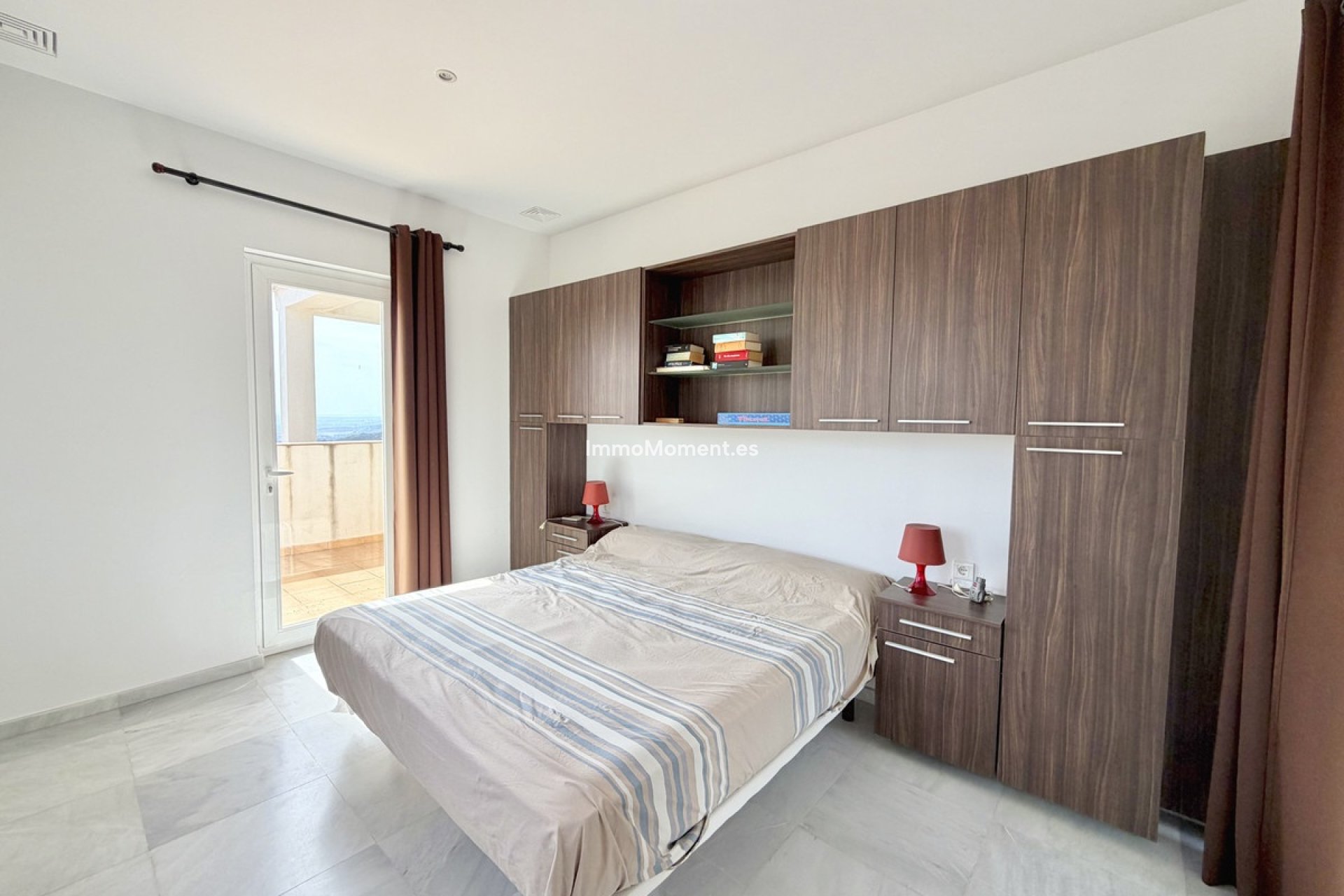 Resale - Detached villa - Estepona - Estepona Centro