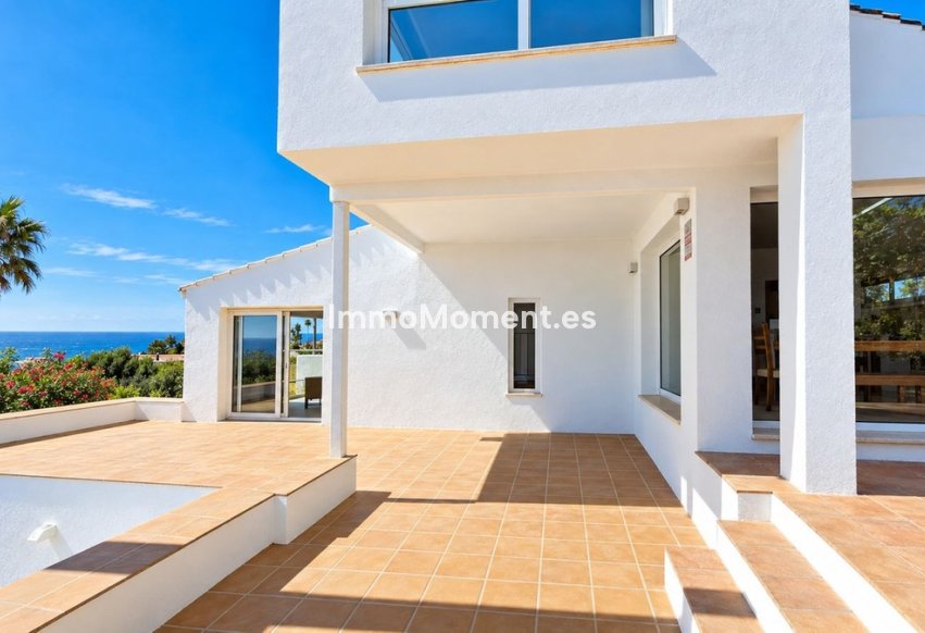 Resale - Detached villa - Estepona - Estepona Centro
