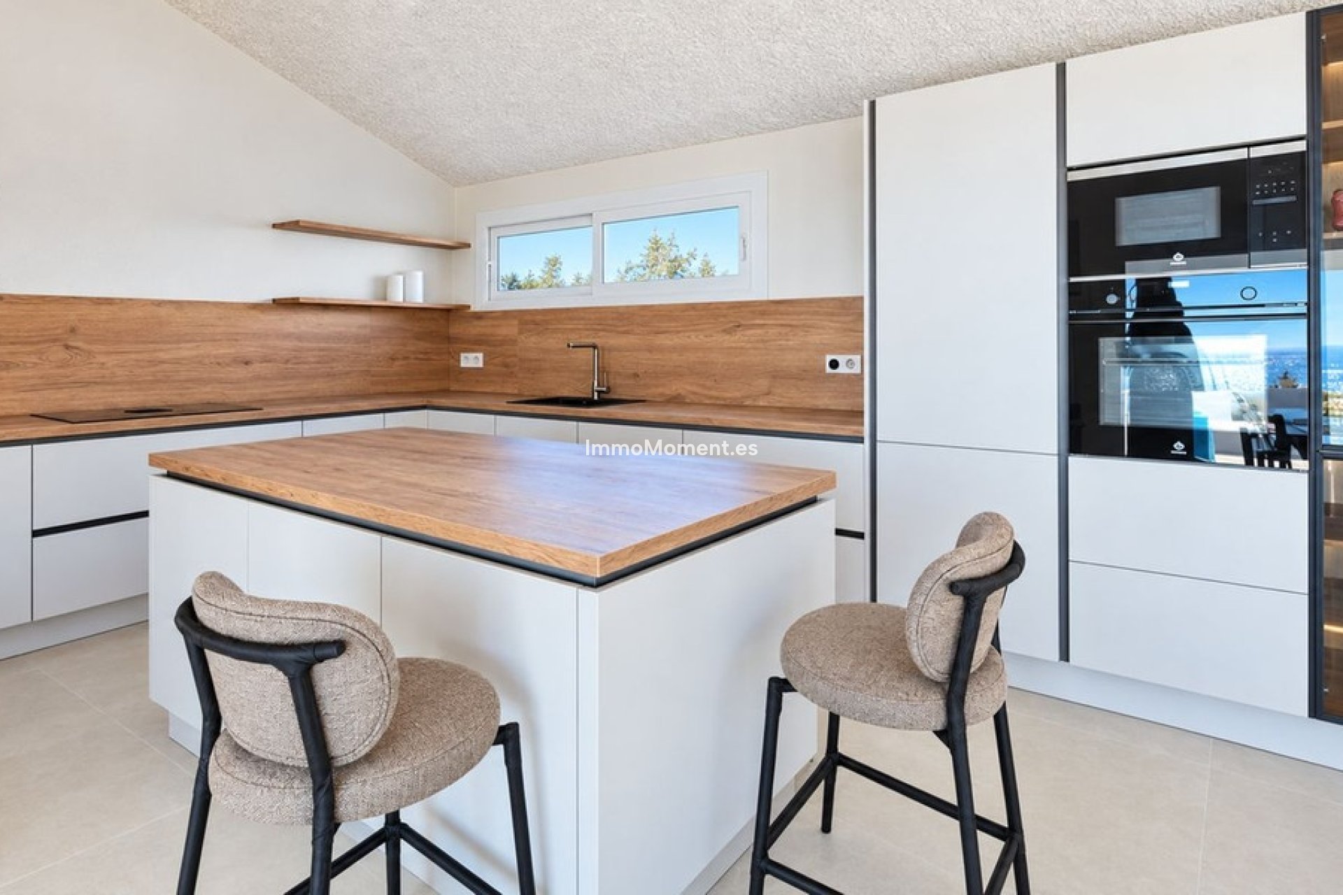 Resale - Detached villa - Estepona - Estepona Centro