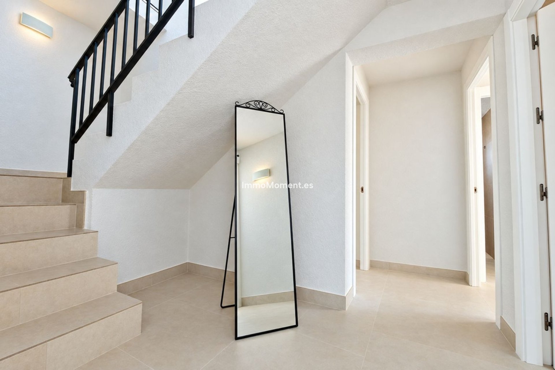 Resale - Detached villa - Estepona - Estepona Centro