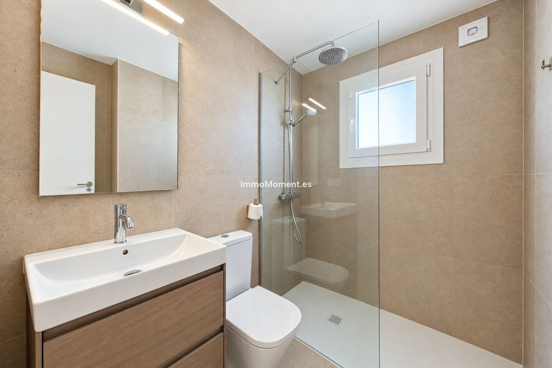 Resale - Detached villa - Estepona - Estepona Centro