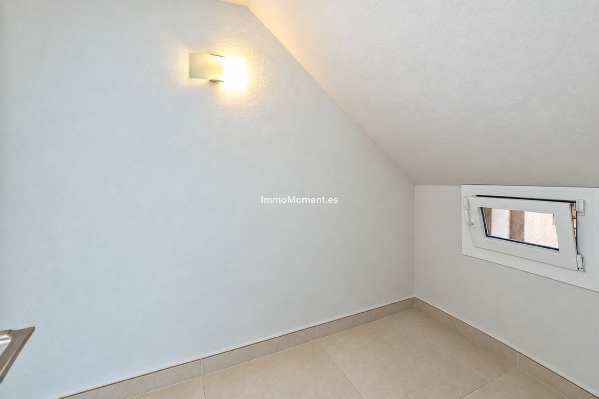 Resale - Detached villa - Estepona - Estepona Centro