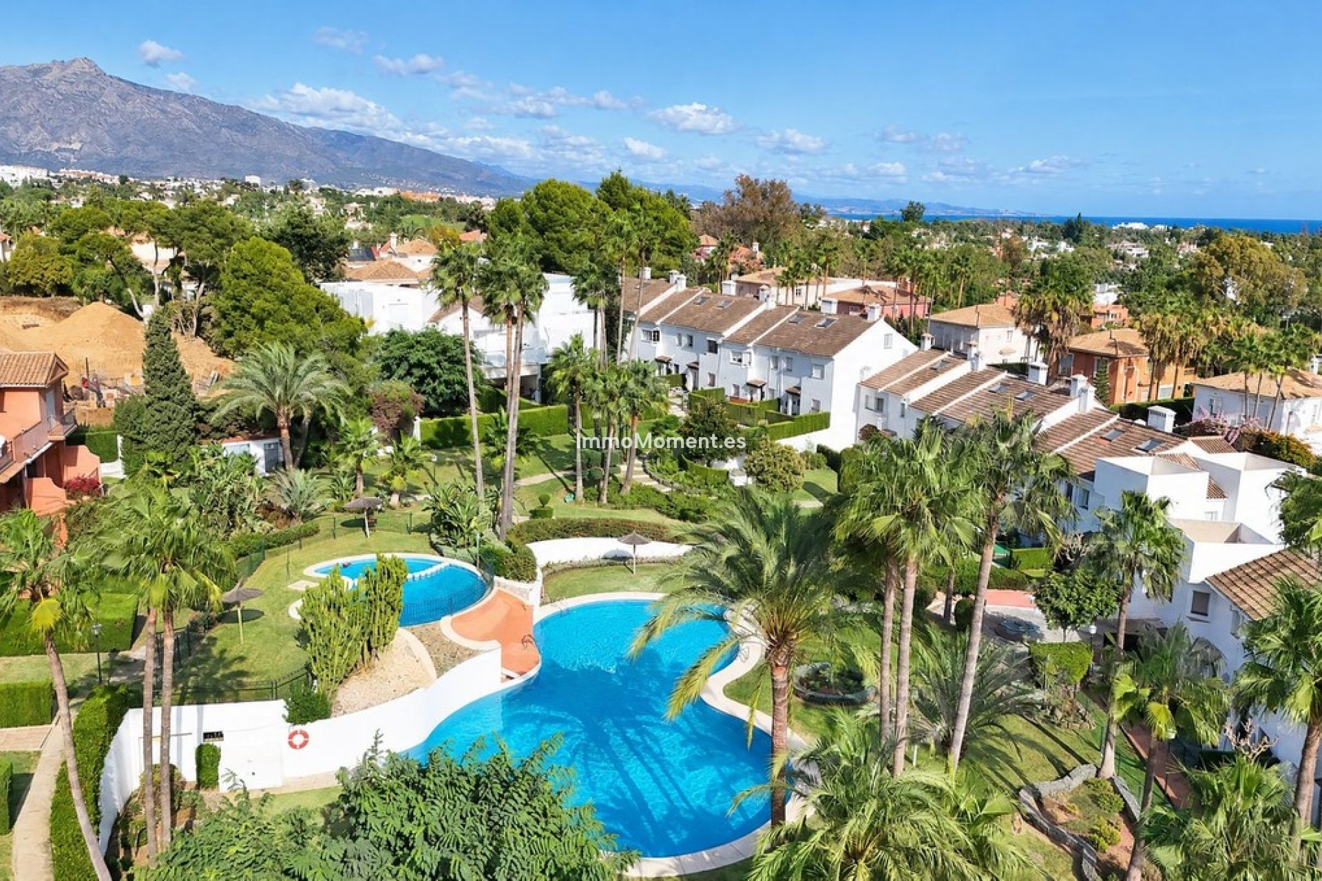 Resale - Detached villa - Estepona - Estepona Centro