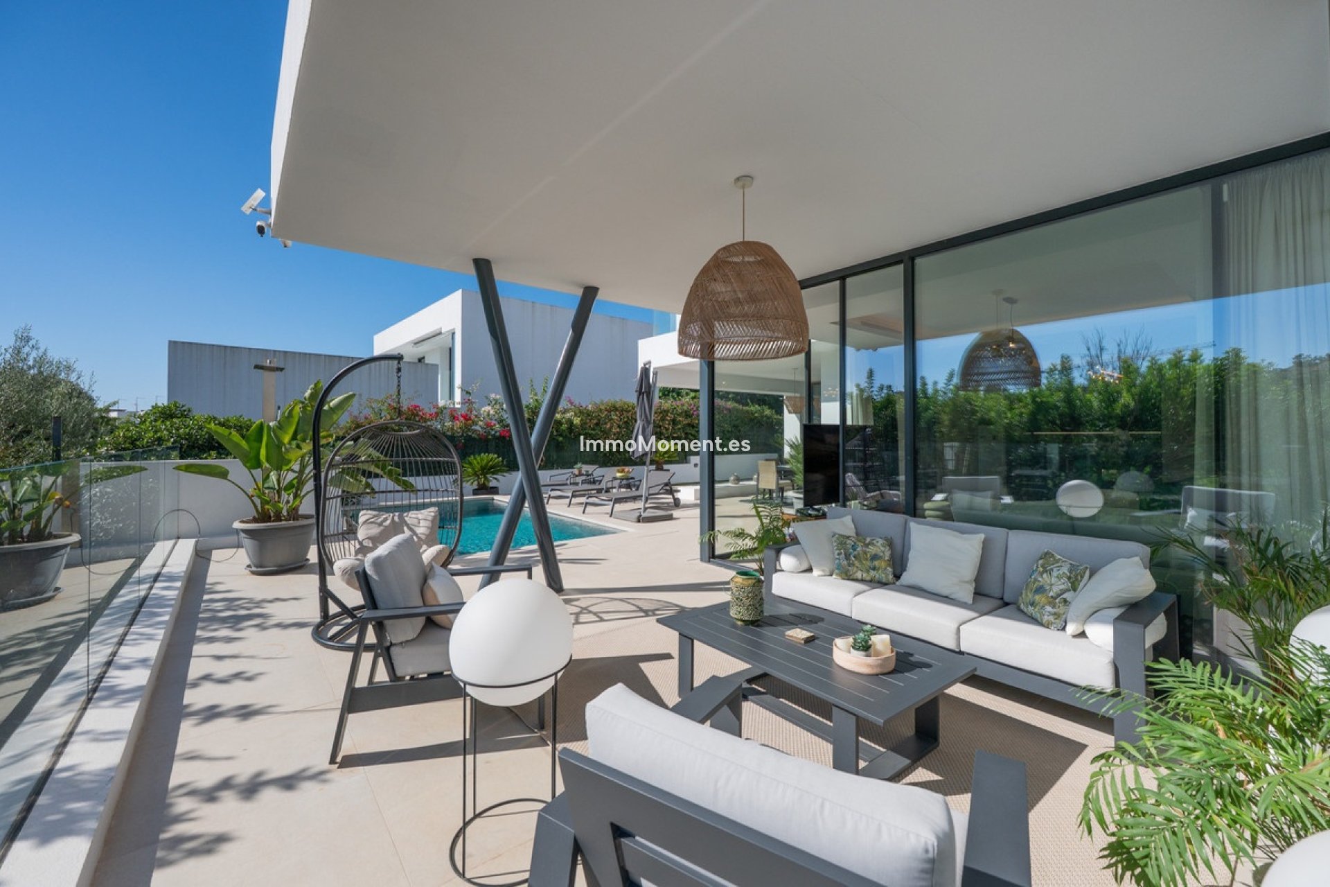 Resale - Detached villa - Estepona - Estepona Centro