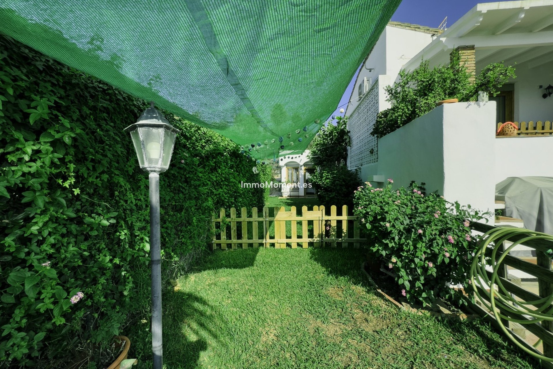Resale - Detached villa - Estepona - Estepona Centro