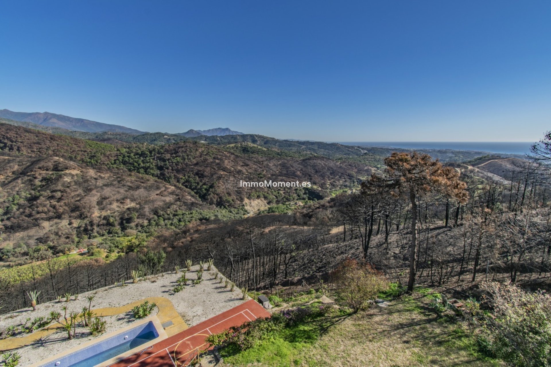 Resale - Detached villa - Estepona - Estepona Centro