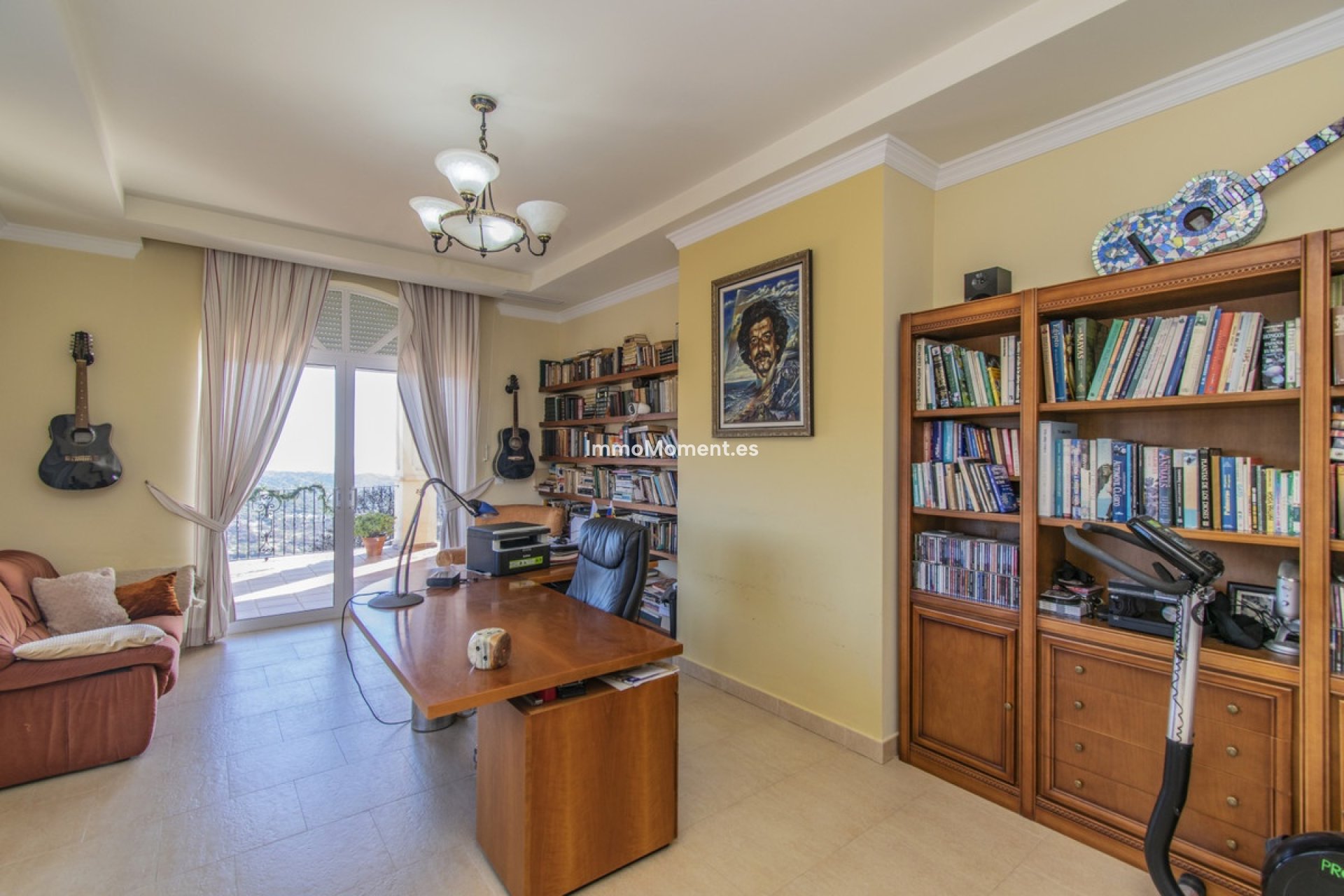 Resale - Detached villa - Estepona - Estepona Centro
