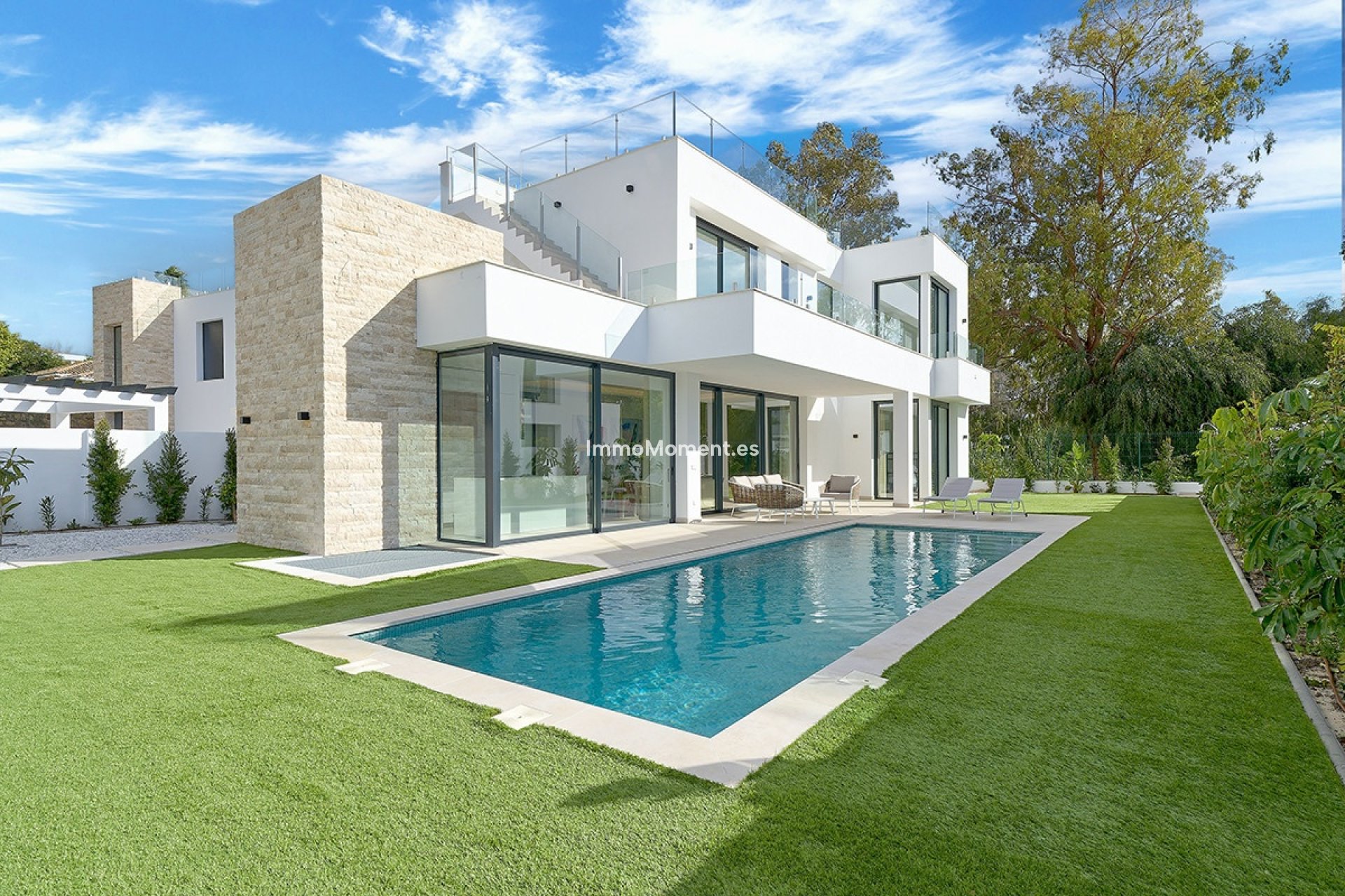 Resale - Detached villa - Estepona - Estepona Centro