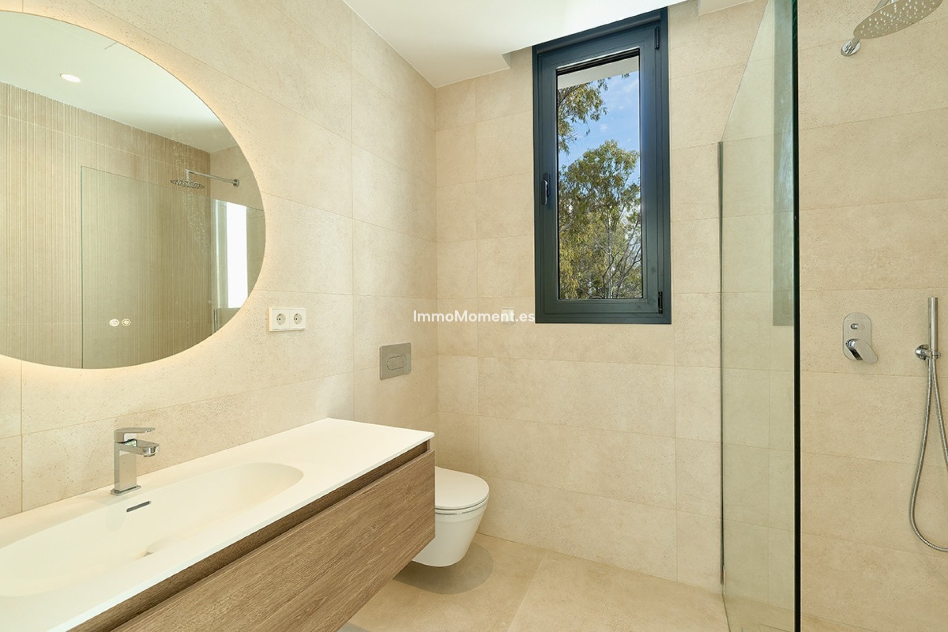 Resale - Detached villa - Estepona - Estepona Centro