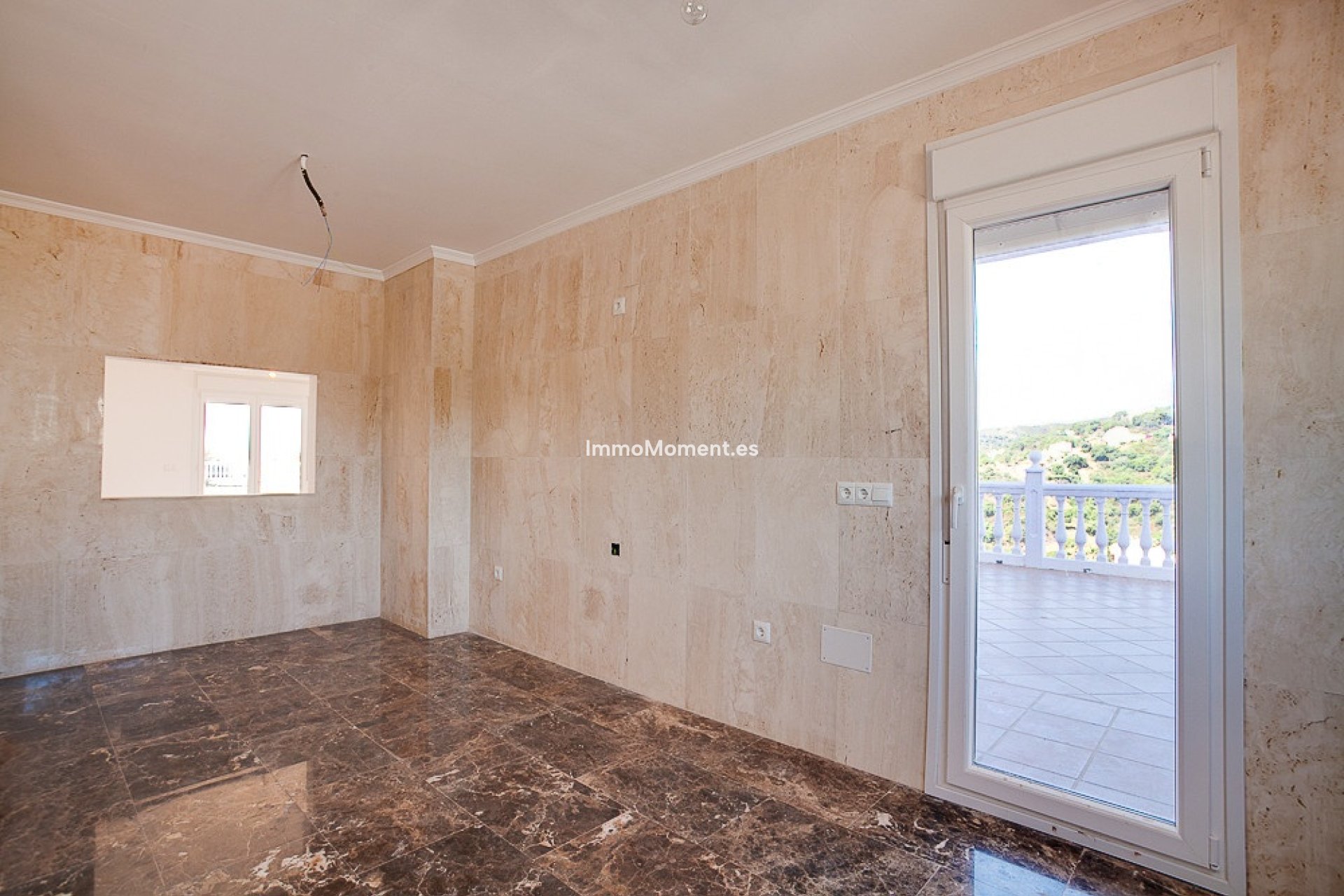 Resale - Detached villa - Estepona - Estepona Centro
