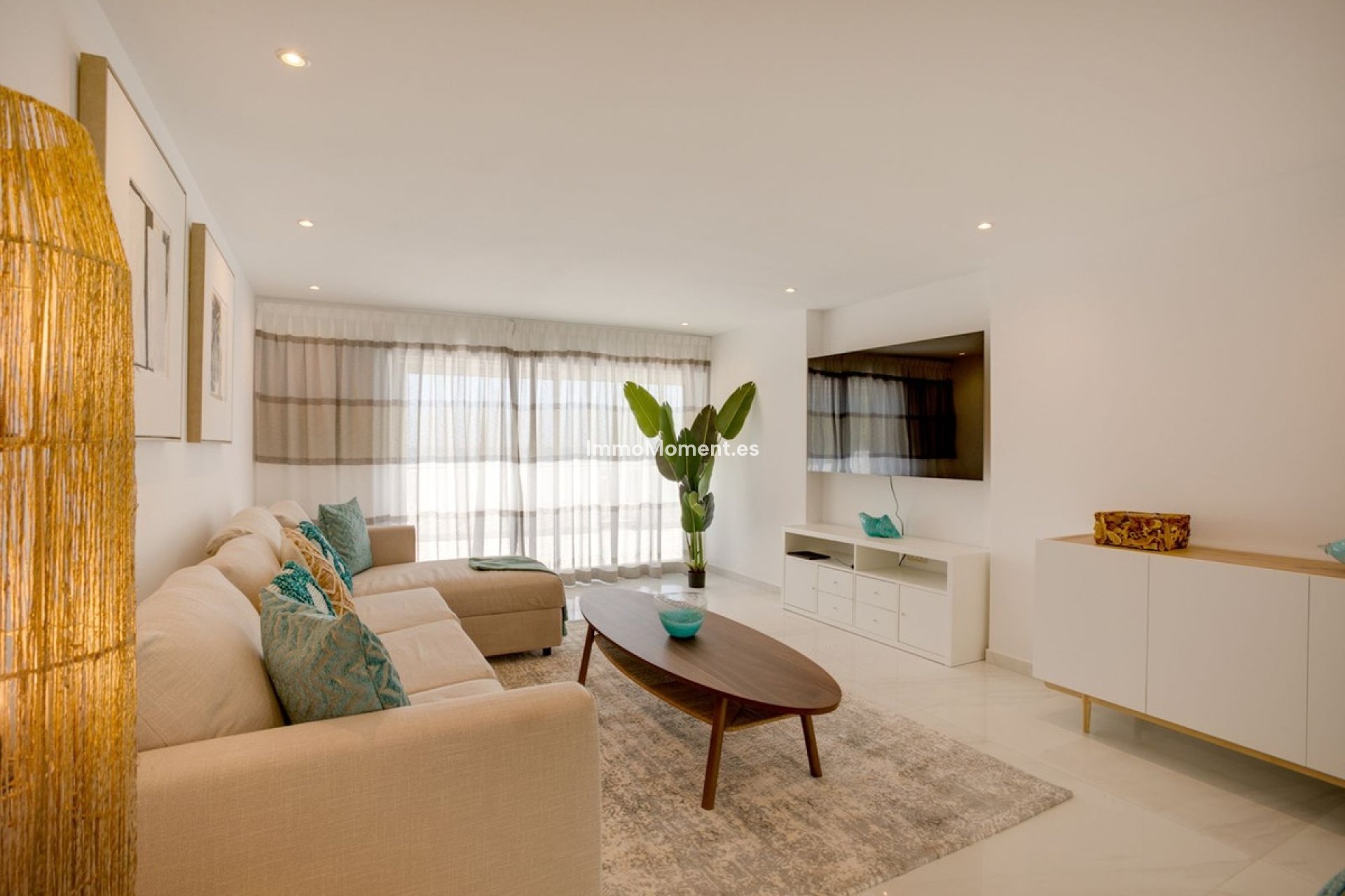 Resale - Detached villa - Estepona - Estepona Centro