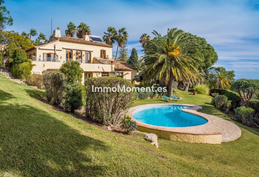 Resale - Detached villa - Estepona - Estepona Centro