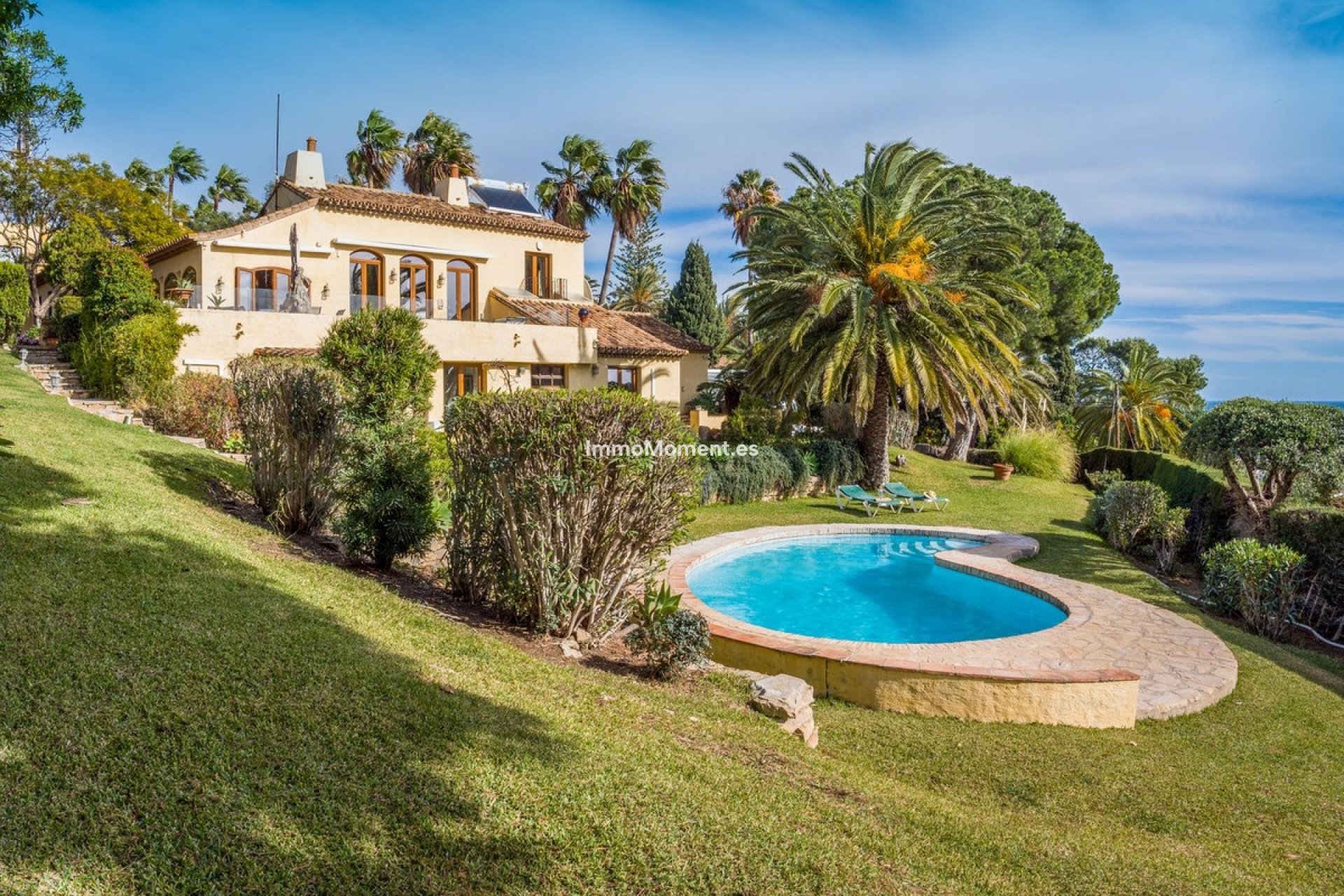 Resale - Detached villa - Estepona - Estepona Centro