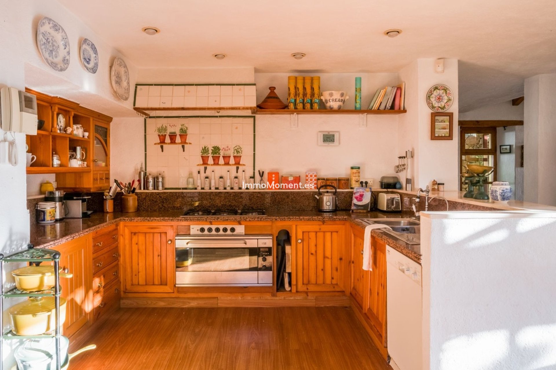 Resale - Detached villa - Estepona - Estepona Centro