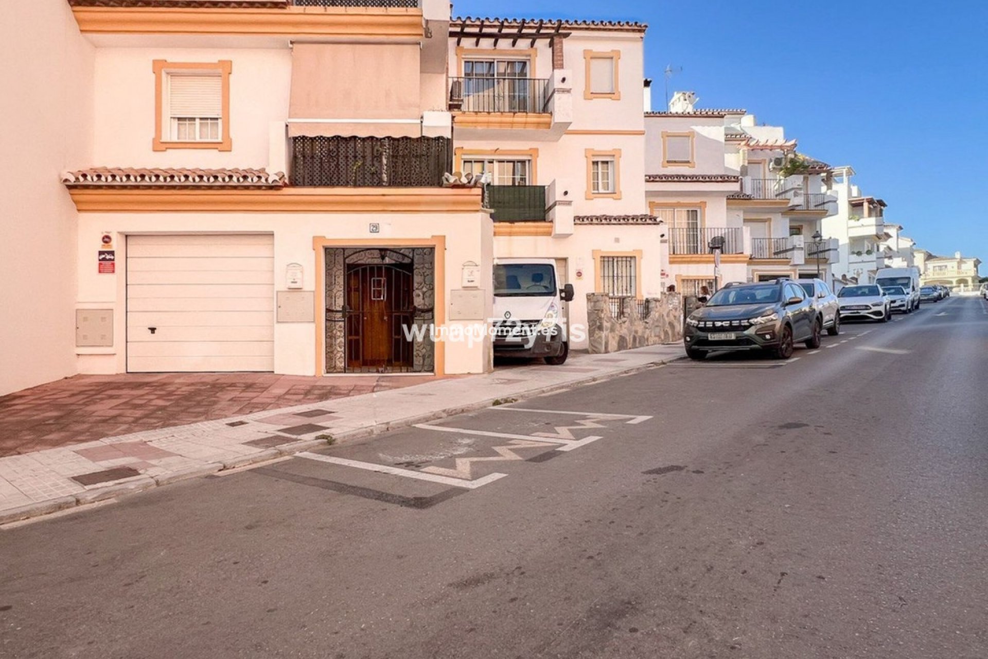 Resale - Detached villa - Estepona - Estepona Centro