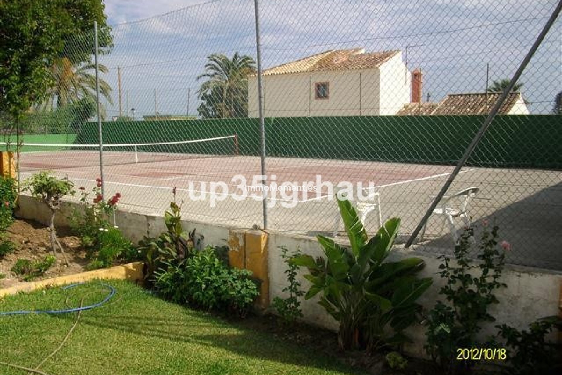 Resale - Detached villa - Estepona - Estepona Centro